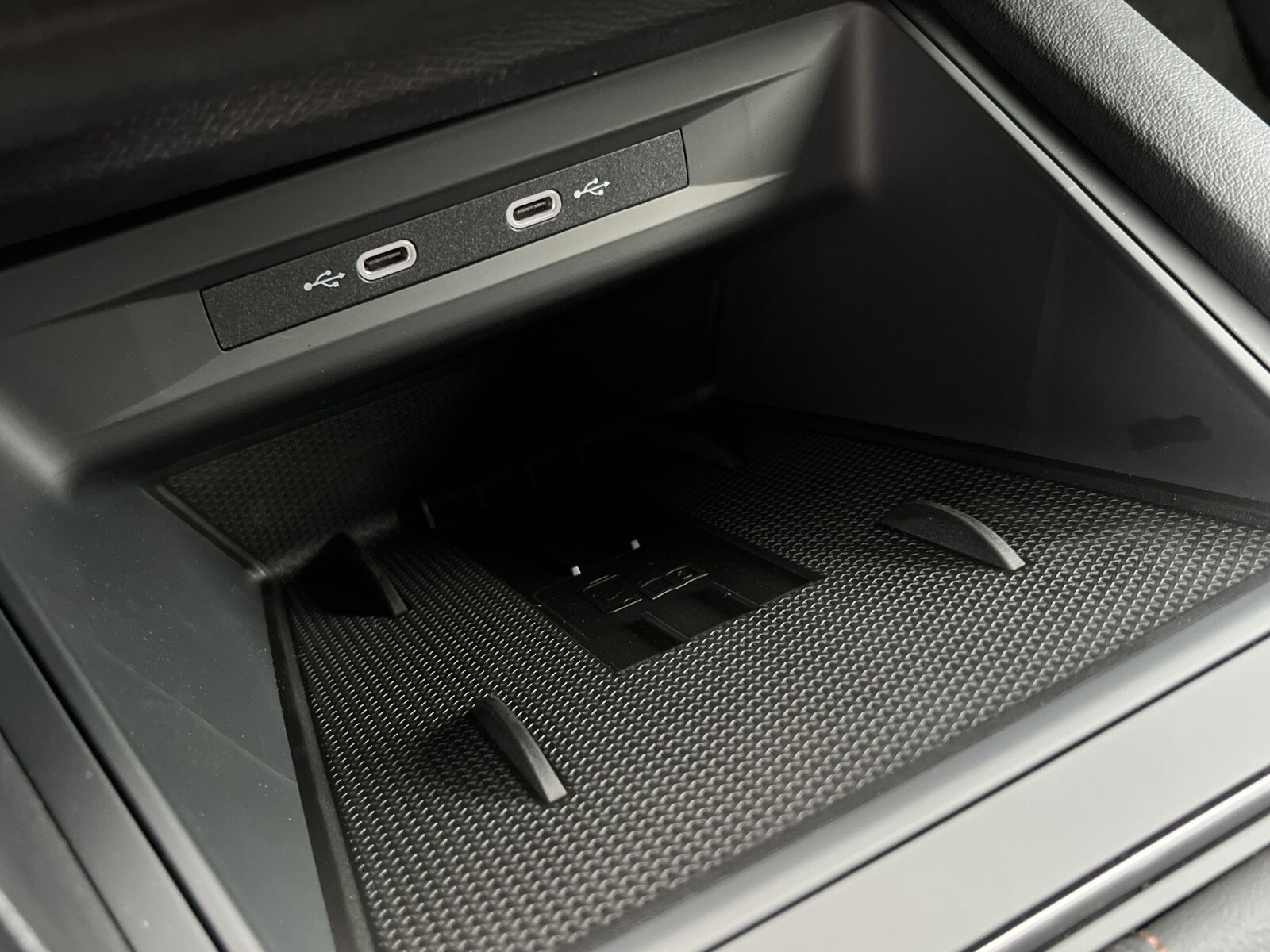 Oferta dotyczy: CUPRA Formentor 1.5 TSI 150 KM 6-biegowa manualna