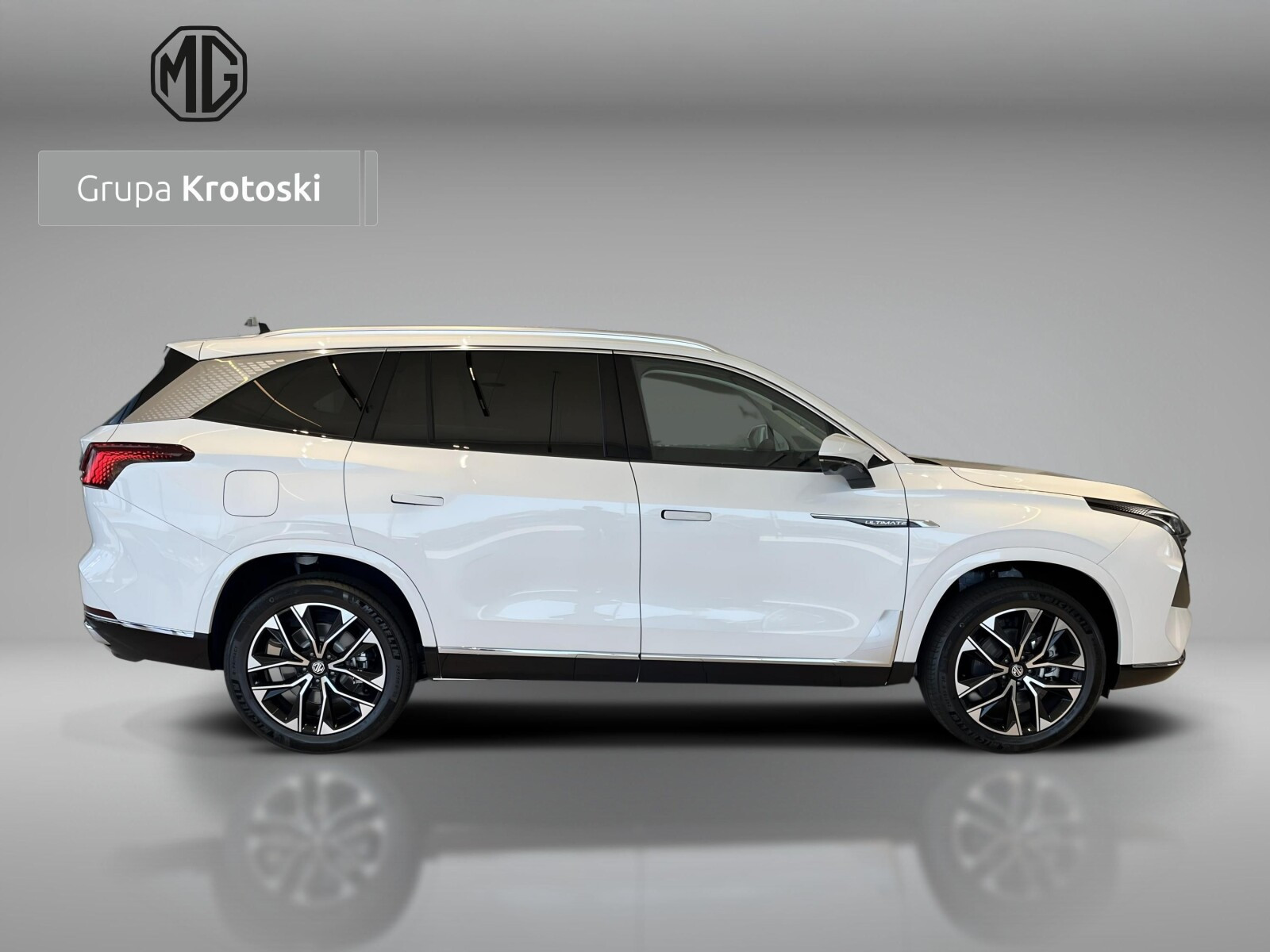 PHEV AT&nbsp;Exclusive 299&nbsp;KM