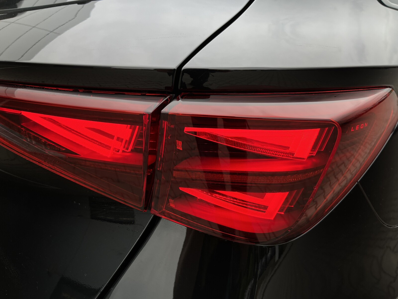 CUPRA Leon Sportstourer 1.5 eTSI 150 KM 7-biegowa automatyczna - DSG