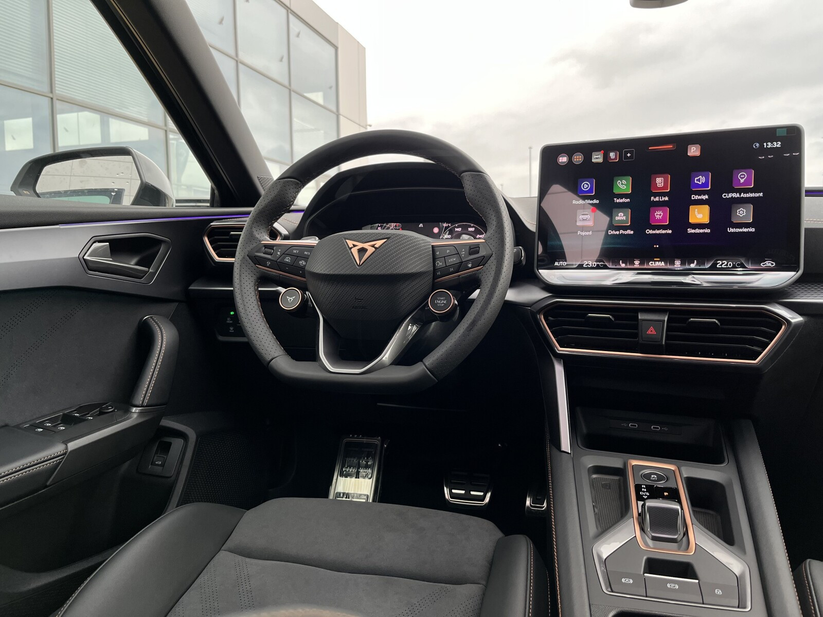 CUPRA Leon Sportstourer 1.5 eTSI 150 KM 7-biegowa automatyczna - DSG