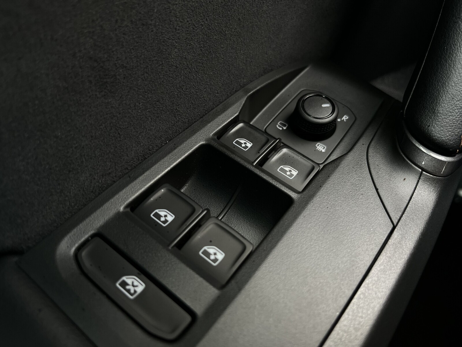 CUPRA Leon Sportstourer 1.5 eTSI 150 KM 7-biegowa automatyczna - DSG