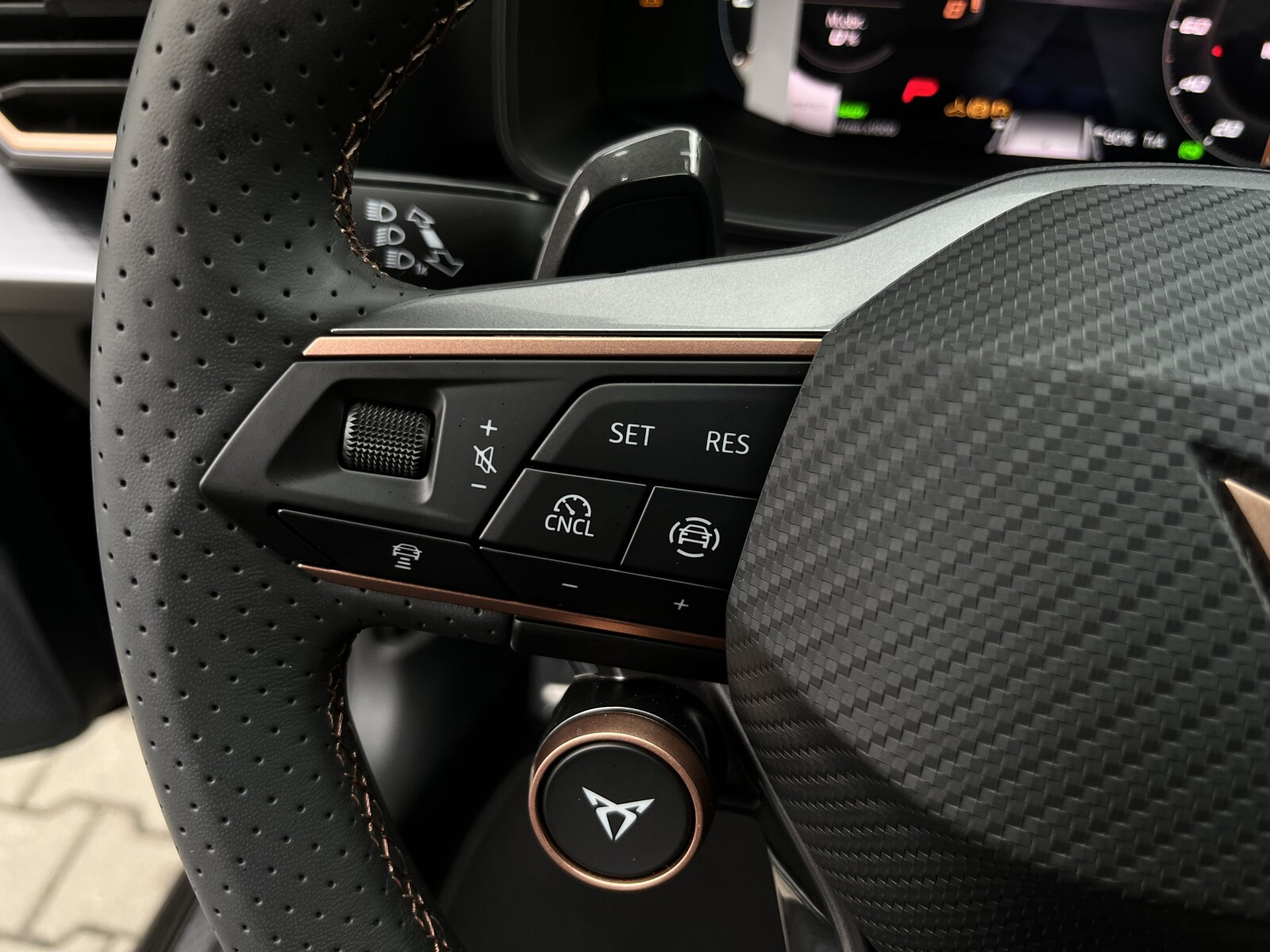 CUPRA Leon Sportstourer 1.5 eTSI 150 KM 7-biegowa automatyczna - DSG