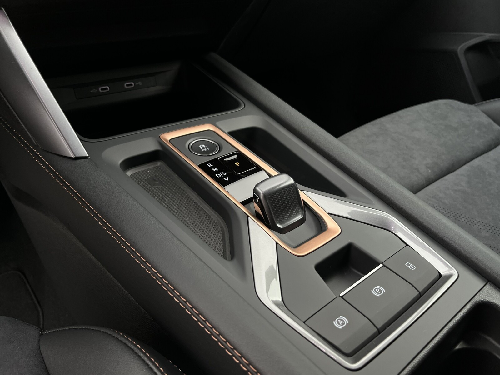 CUPRA Leon Sportstourer 1.5 eTSI 150 KM 7-biegowa automatyczna - DSG