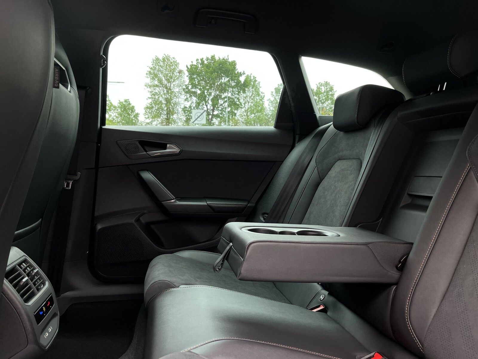 CUPRA Leon Sportstourer 1.5 eTSI 150 KM 7-biegowa automatyczna - DSG