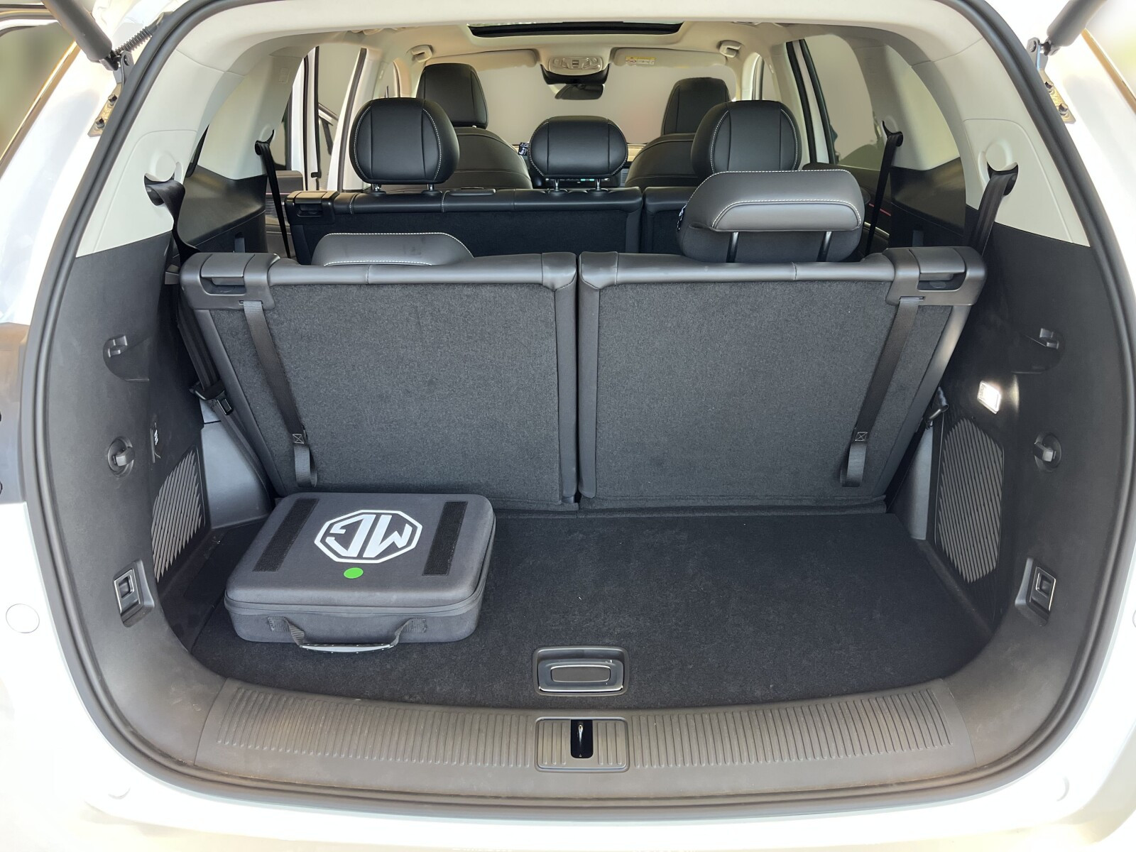 PHEV AT&nbsp;Exclusive 299&nbsp;KM