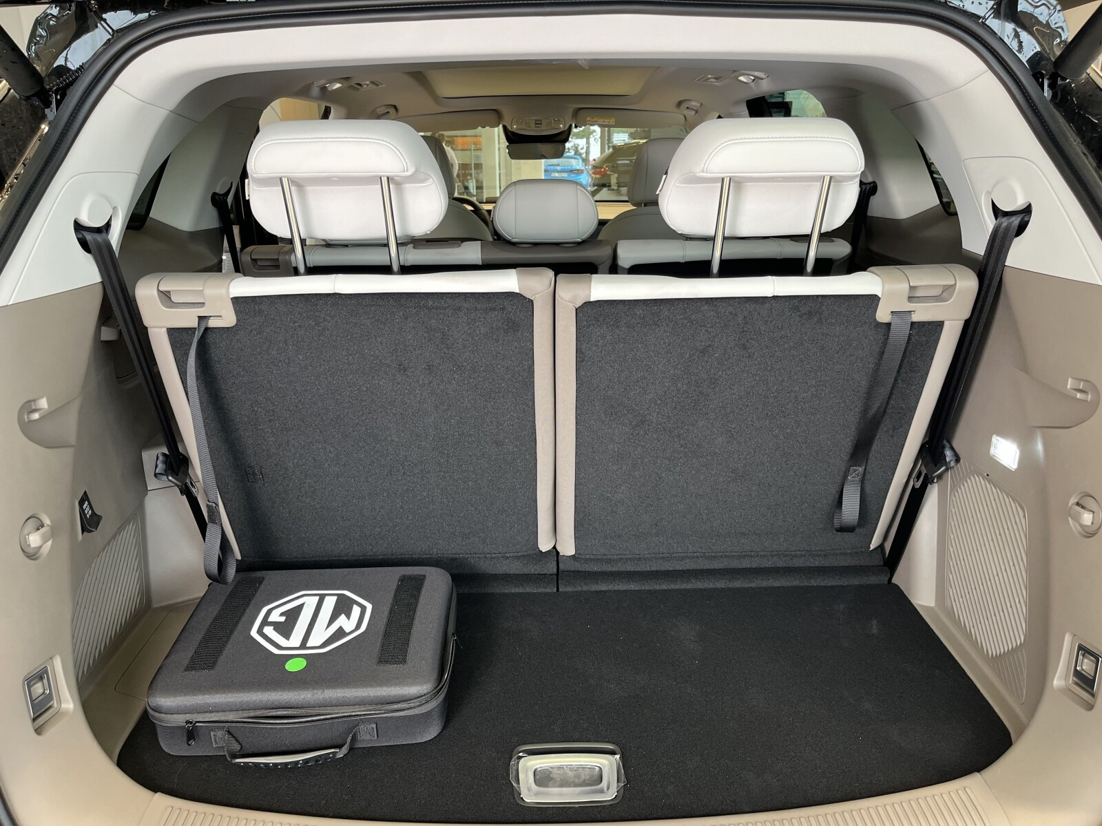 PHEV AT&nbsp;Exclusive 299&nbsp;KM