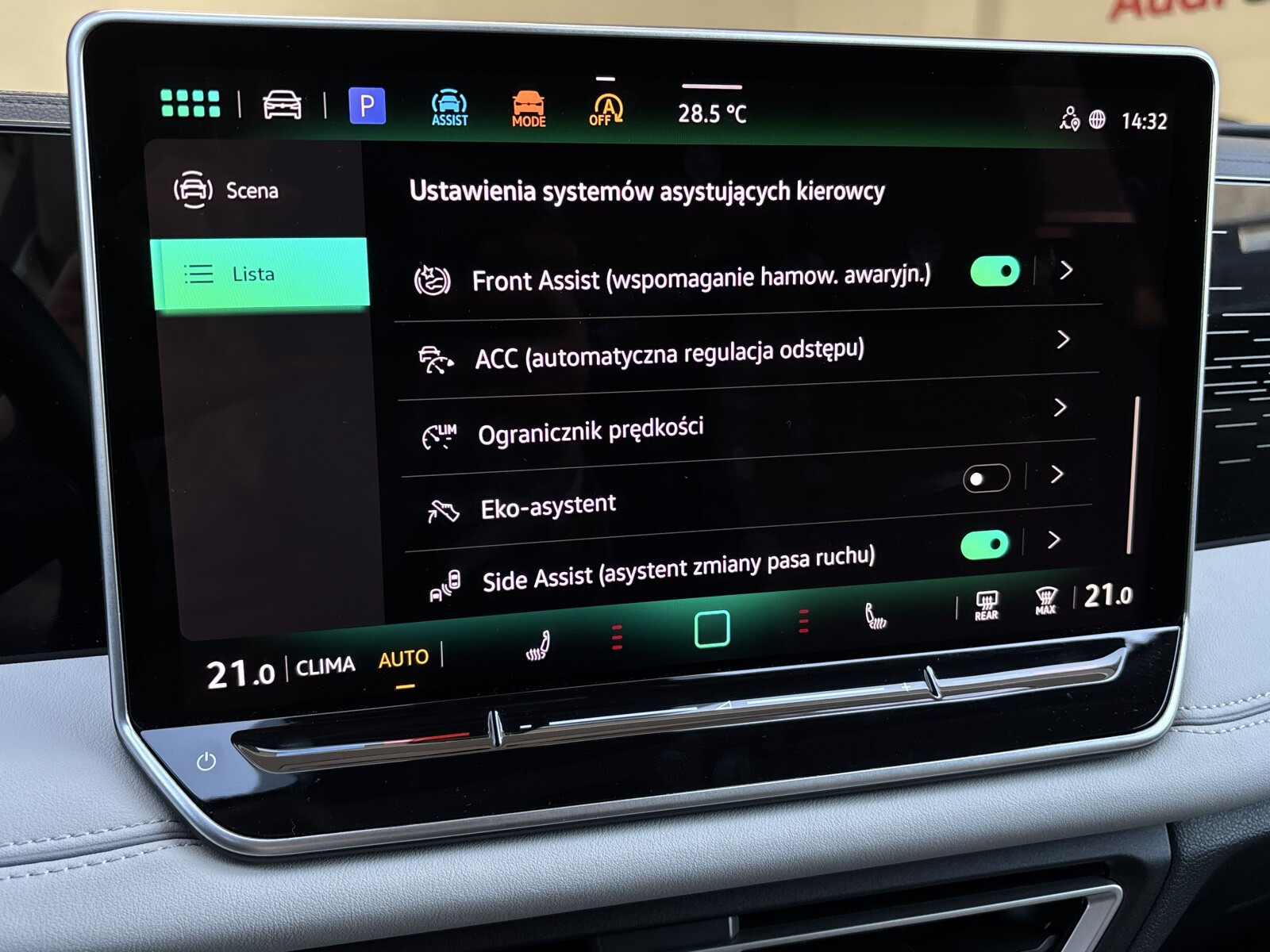 KAM360|APPConnect|Masaż|AmbienteLED|ACC|FrontCross|SideAssist