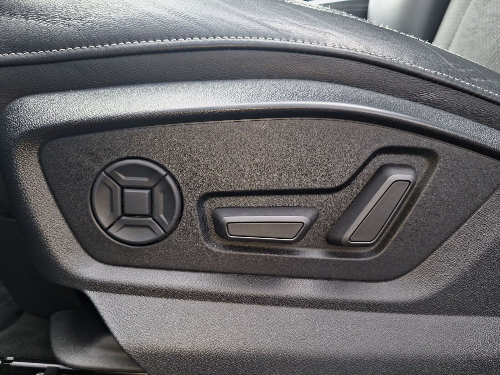 50 TDI Sline Quattro Tiptronic Panorama/Skręt.Oś/Matrix/Hak/Pneumatyka