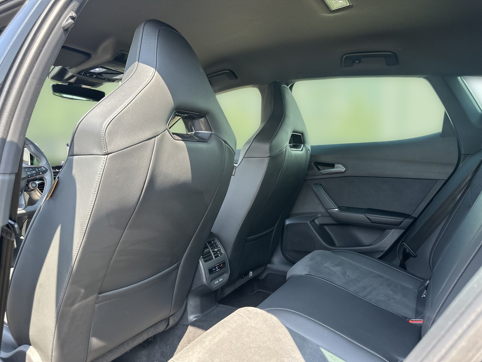 VZ 2.0 TSI 333KM Pakiet Pure Performance Hak Kamery 360 FV23%