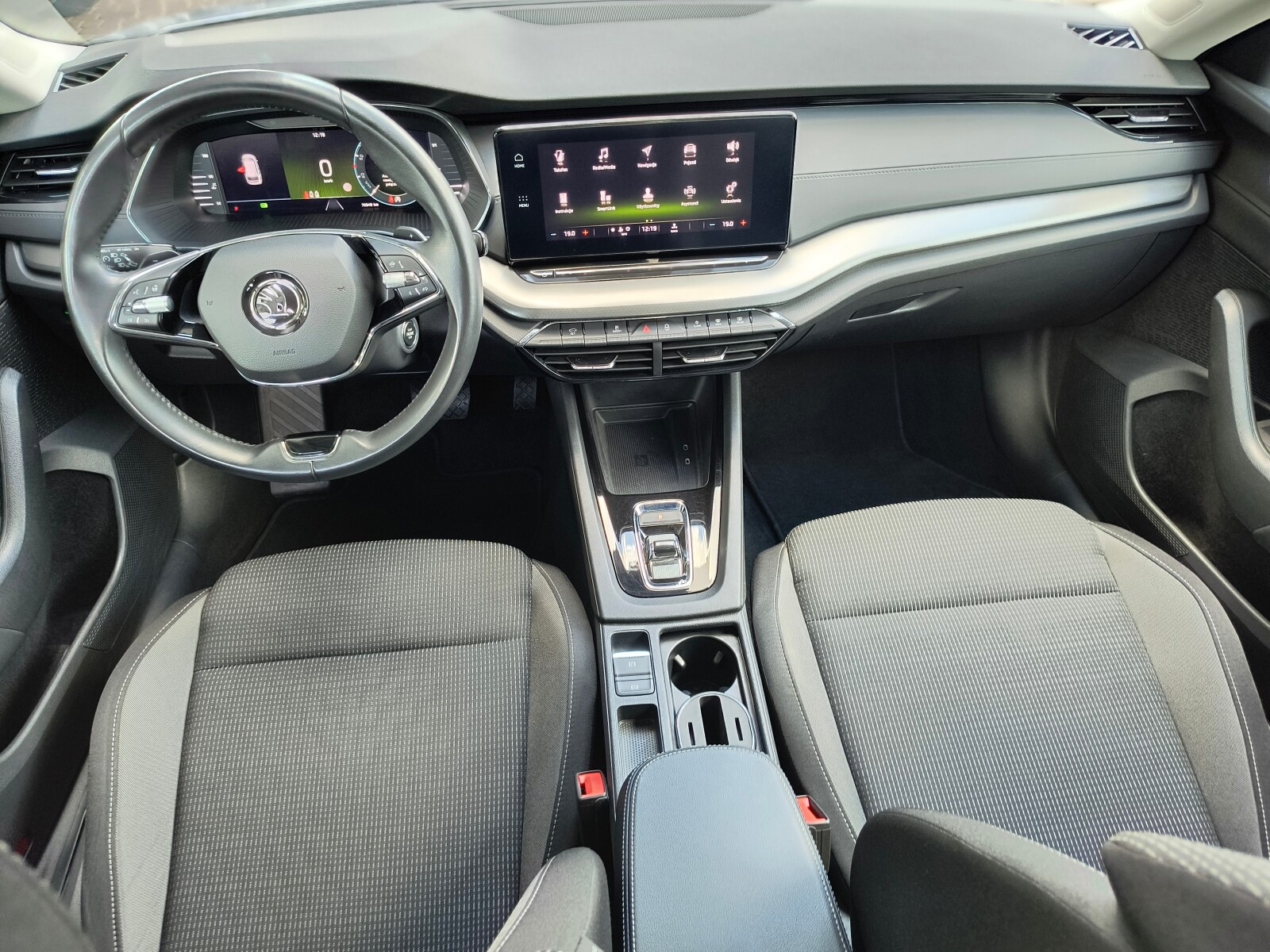 serwis ASO 2.0TDI 150KM bezwypadkow pakiety SmartLink led navi VAT23%