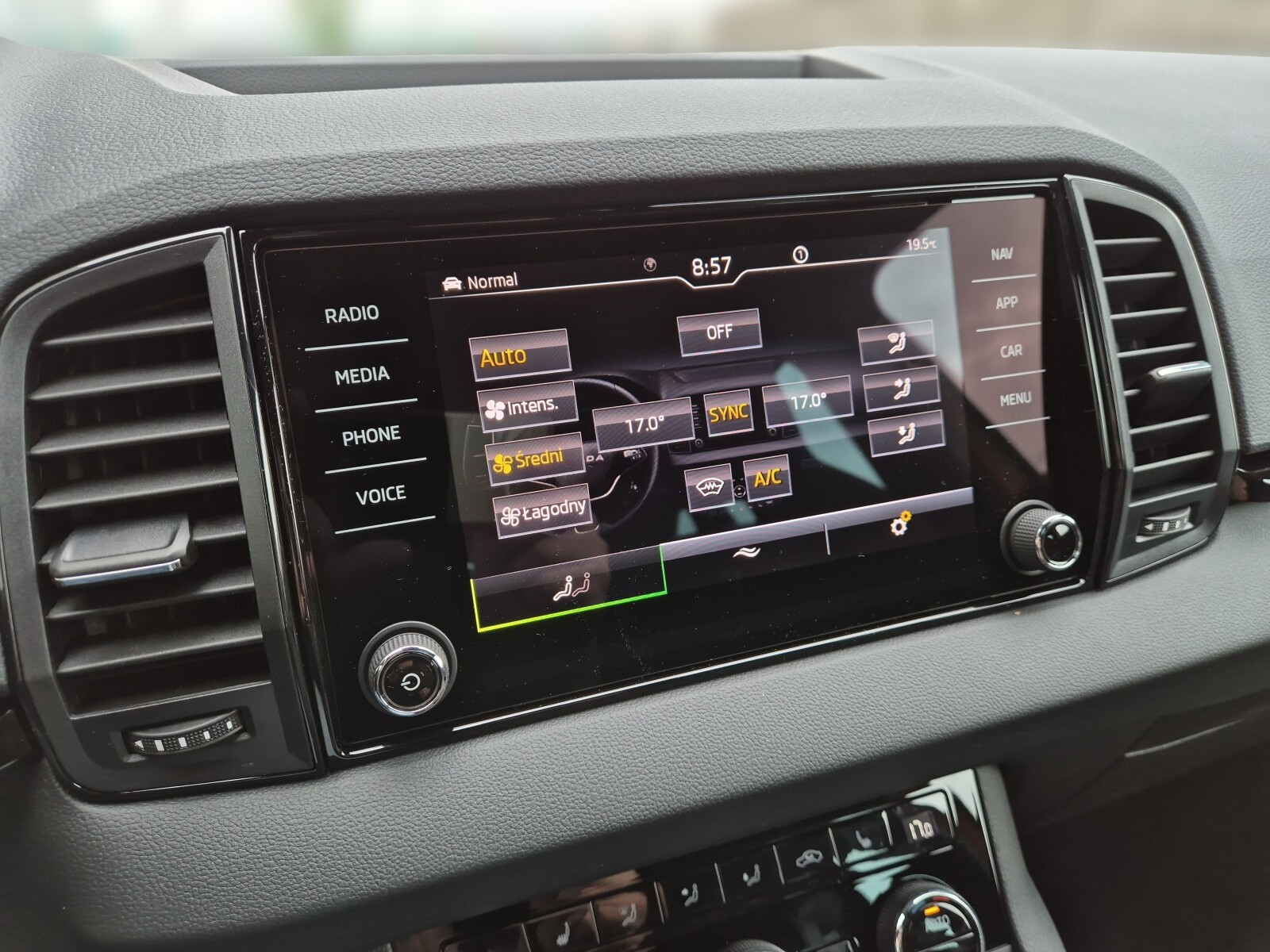 SPORTLINE 1.5 TSI DSG z placu 150 KM