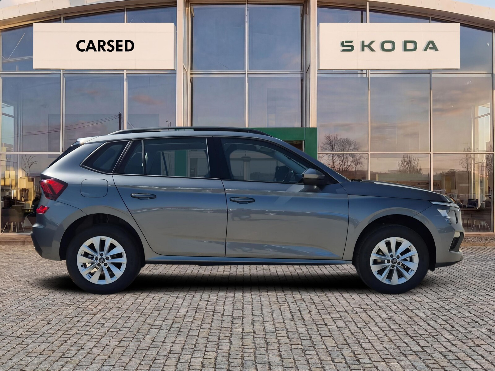 Drive 1.0 TSI DSG Auto z placu