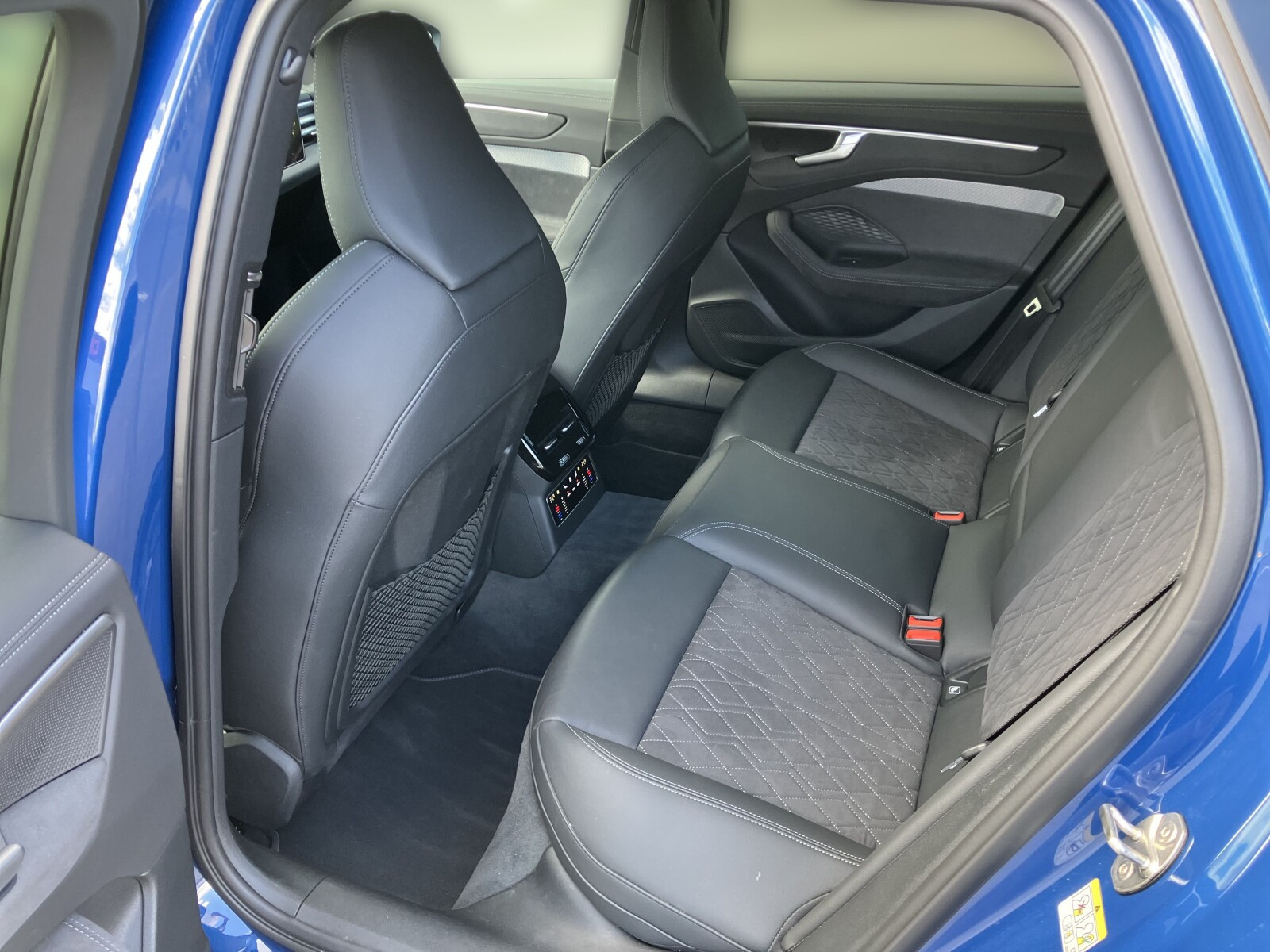 S Line 40 TDI quattro | Matrix | Tech plus | Asystenci | Salon Polska