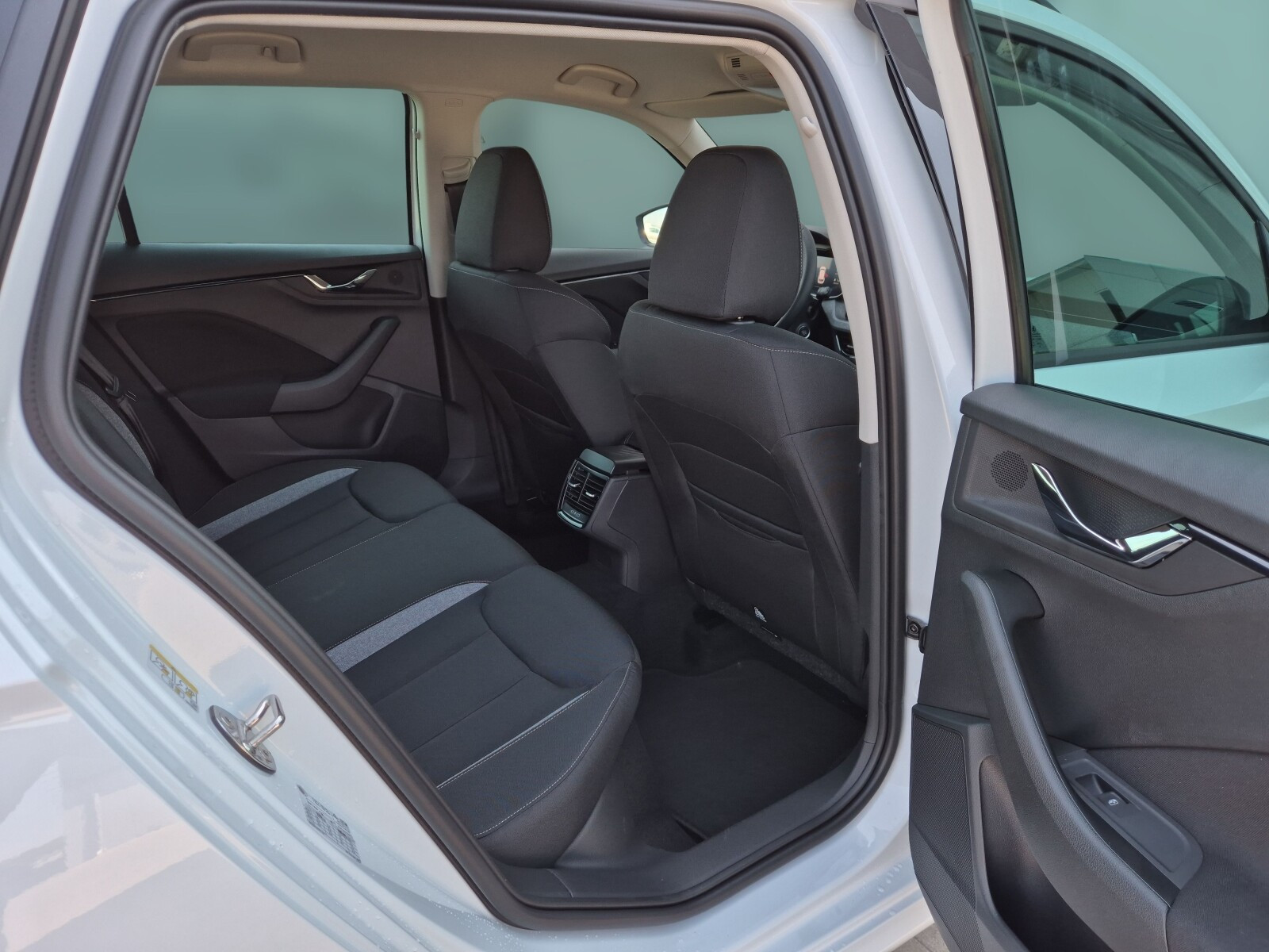 Drive 1.5 TSI DSG Auto z placu