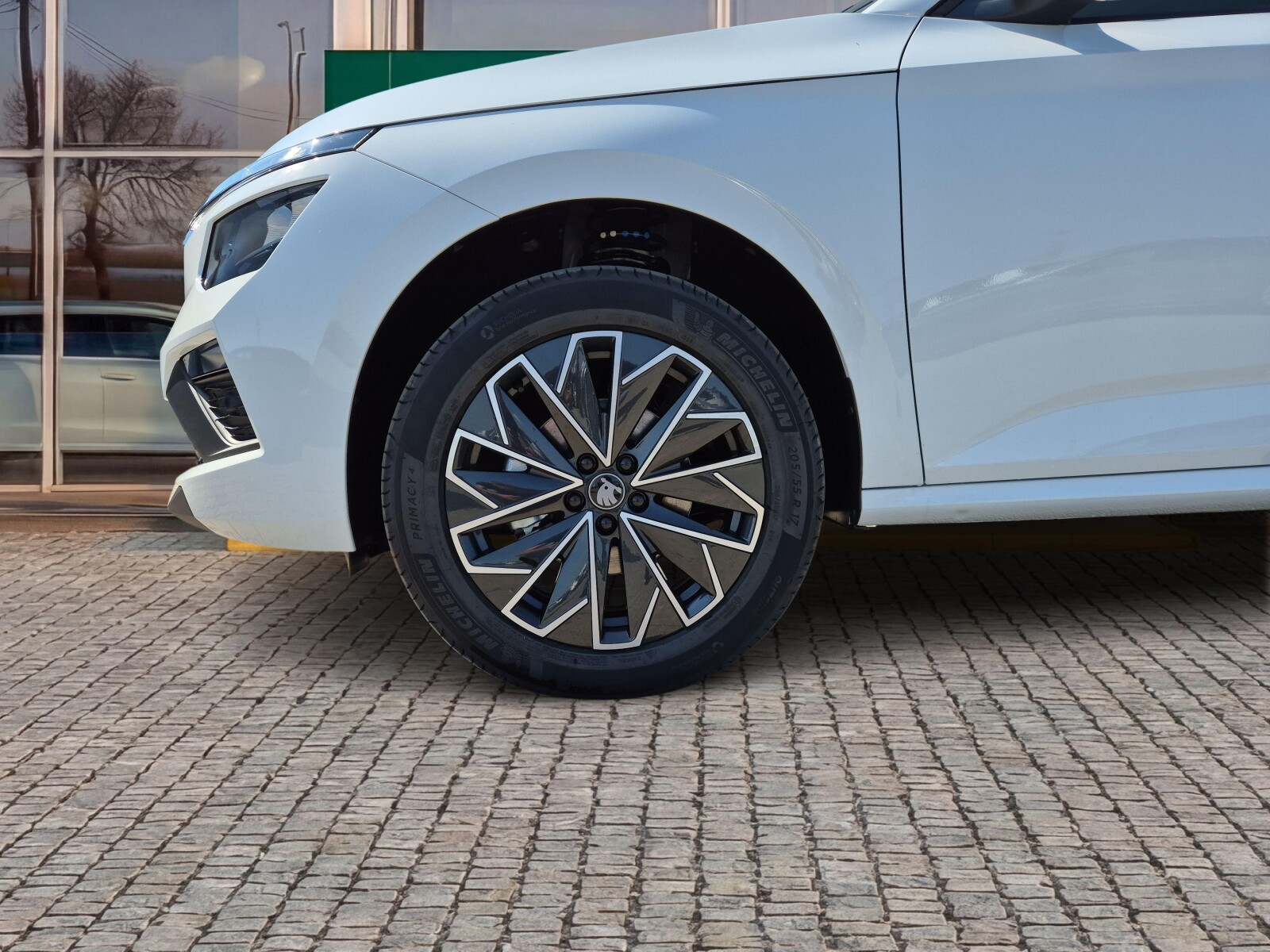 Drive 1.5 TSI DSG Auto z placu