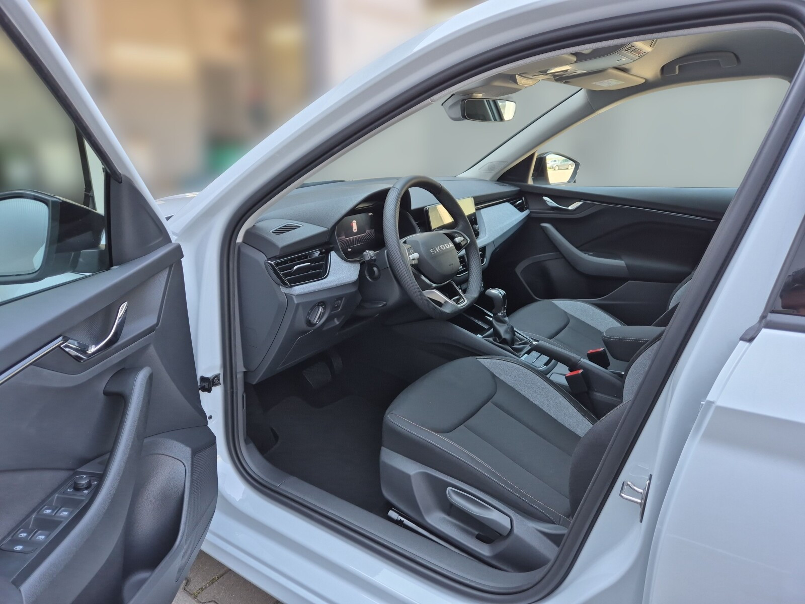 Drive 1.5 TSI DSG Auto z placu