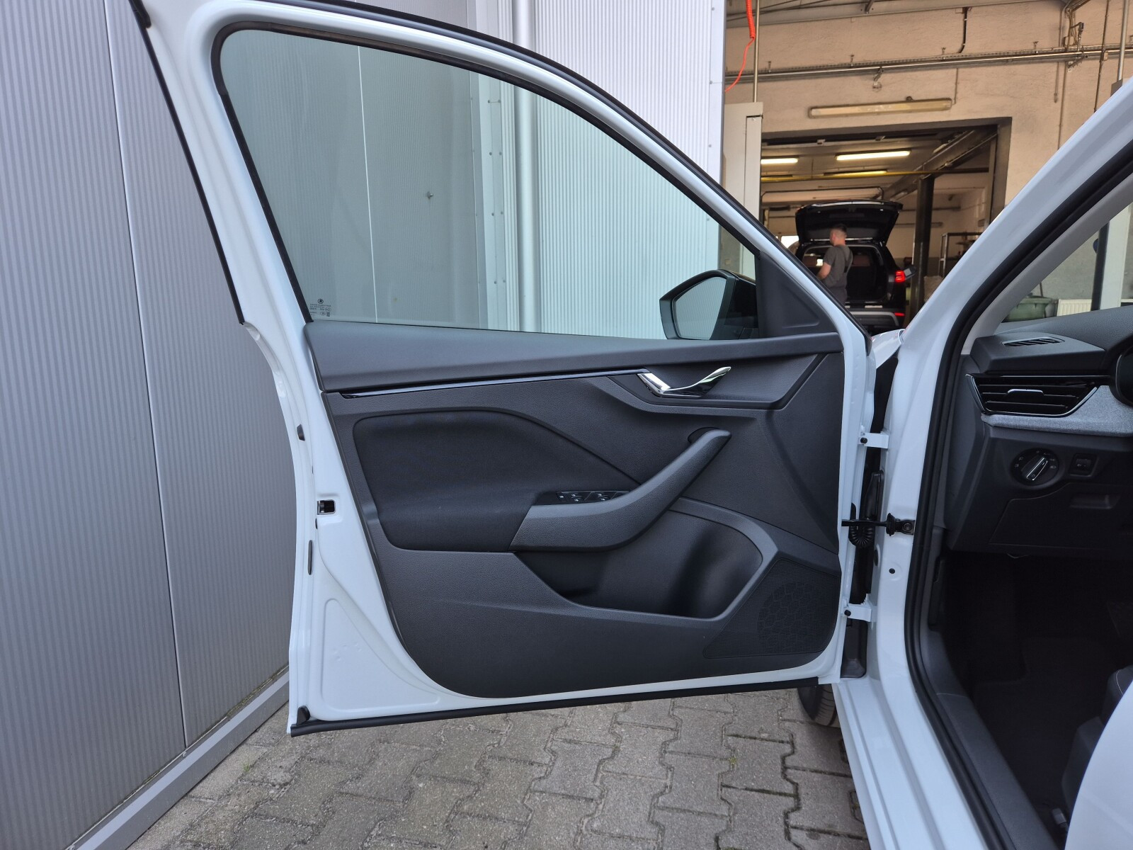 Drive 1.5 TSI DSG Auto z placu
