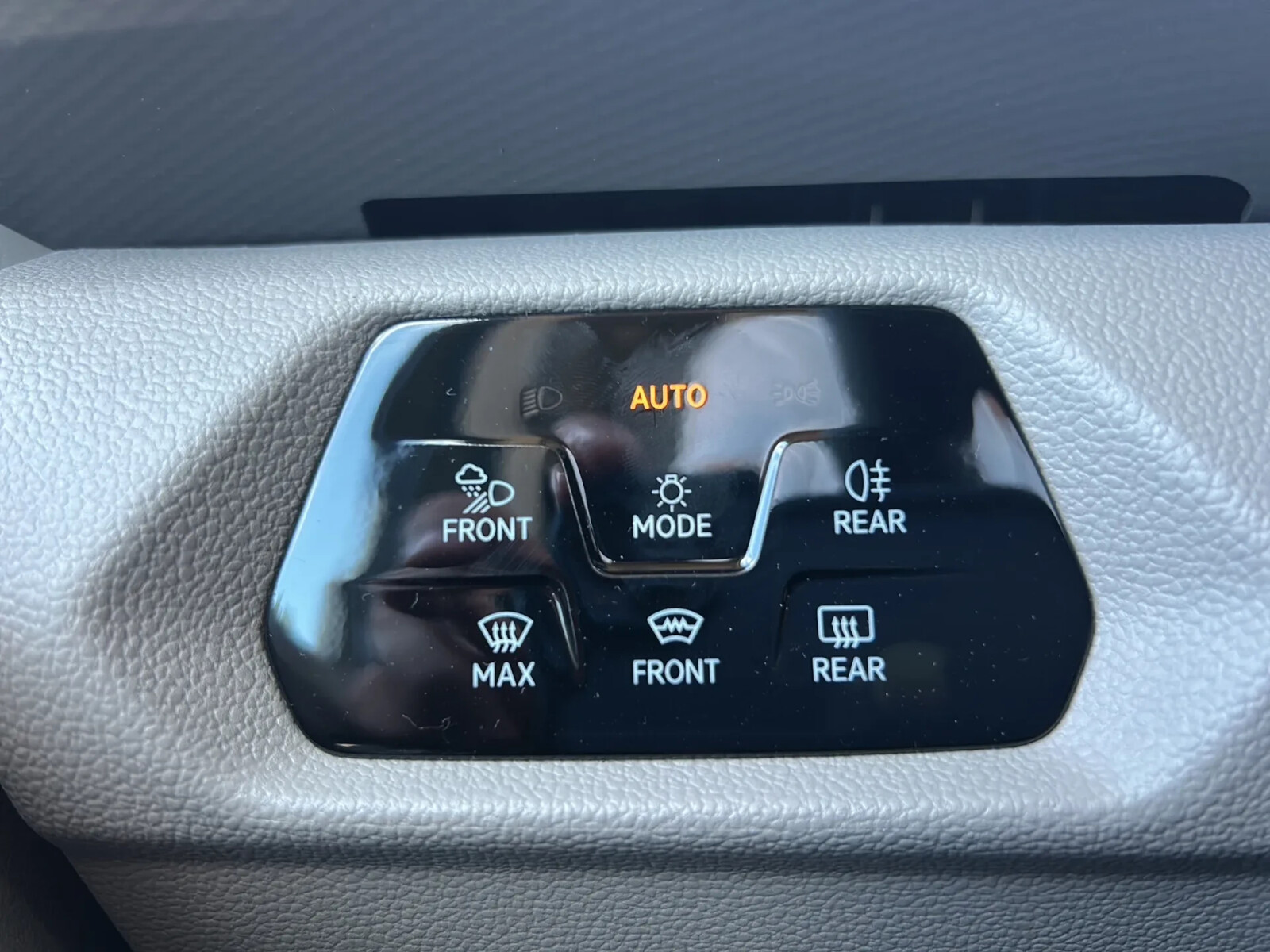 EDITION/długi (L2)/BENZYNA 2.0 TSI 204 KM, automat DSG