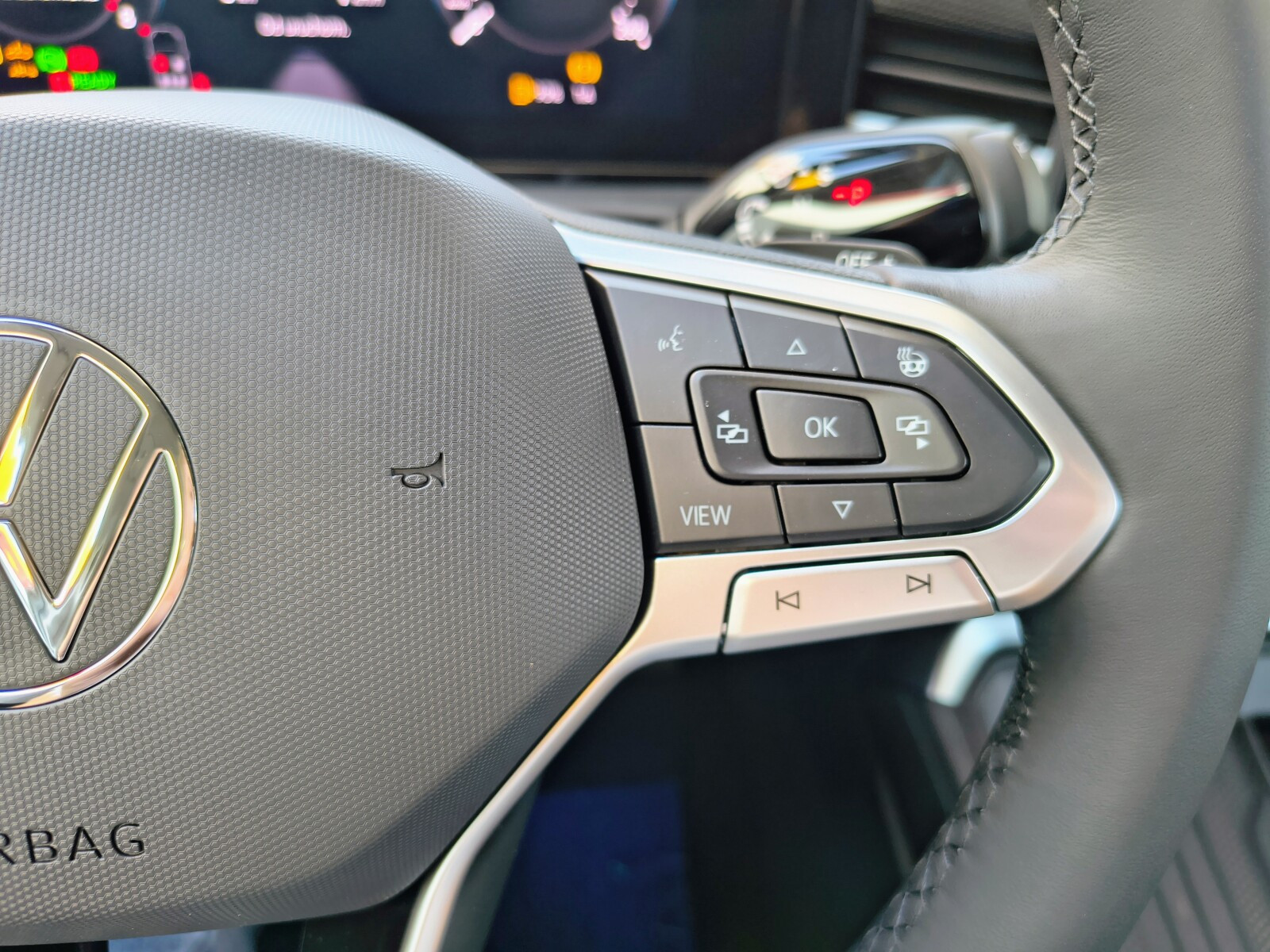 T-Roc Life 1.5 eTSI 116 KM DSG + wyposażenie dodatkowe w cenie