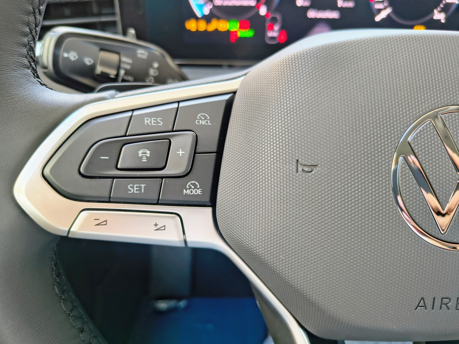 T-Roc Life 1.5 eTSI 116 KM DSG + wyposażenie dodatkowe w cenie