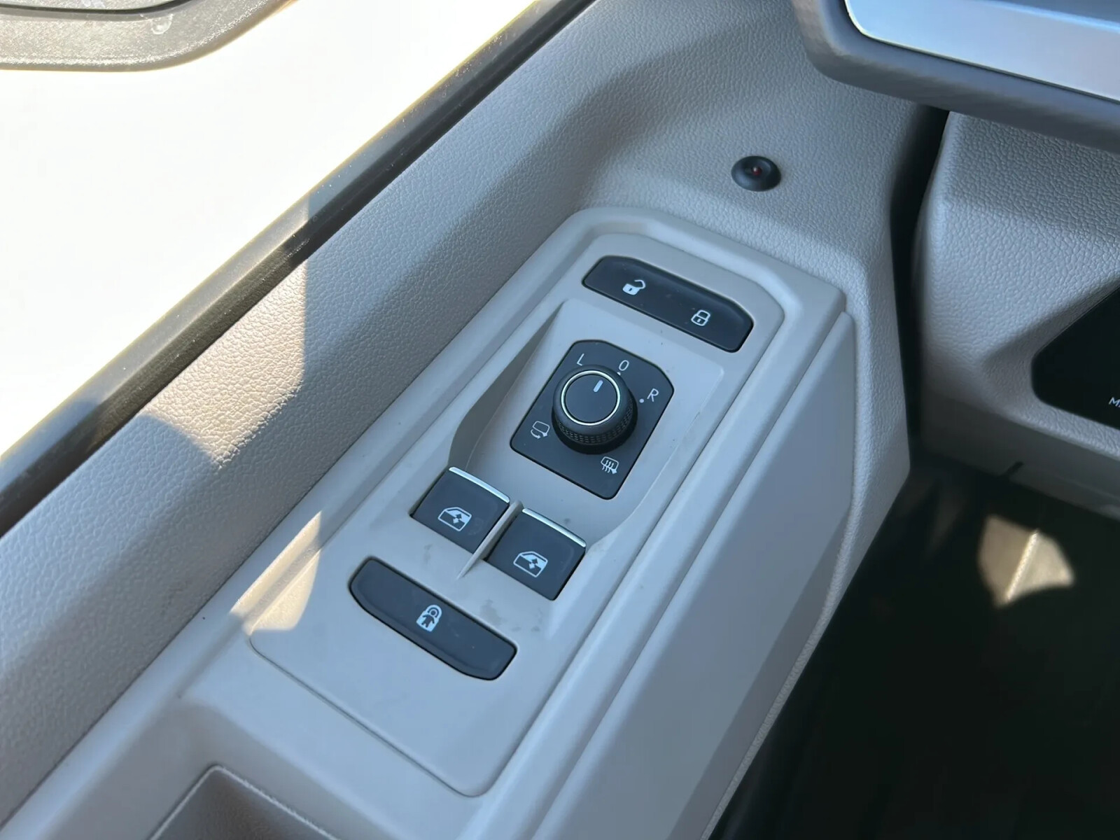 EDITION/długi (L2)/BENZYNA 2.0 TSI 204 KM, automat DSG