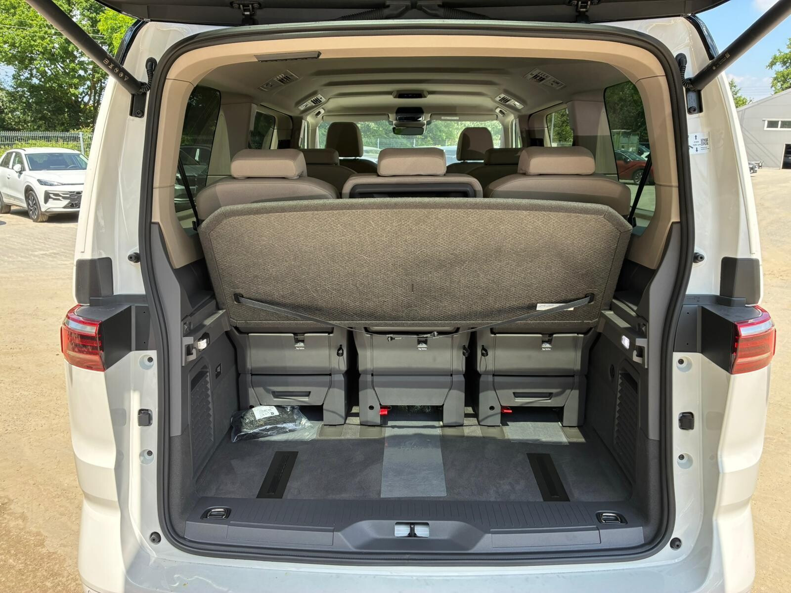 EDITION/długi (L2)/DIESEL 2.0TDI 150KM automat DSG