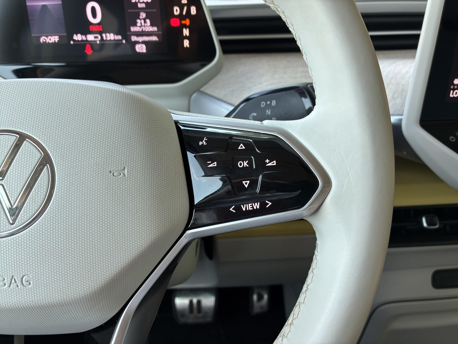 204 KM 82 kWh DSG r. o. 2988 mm