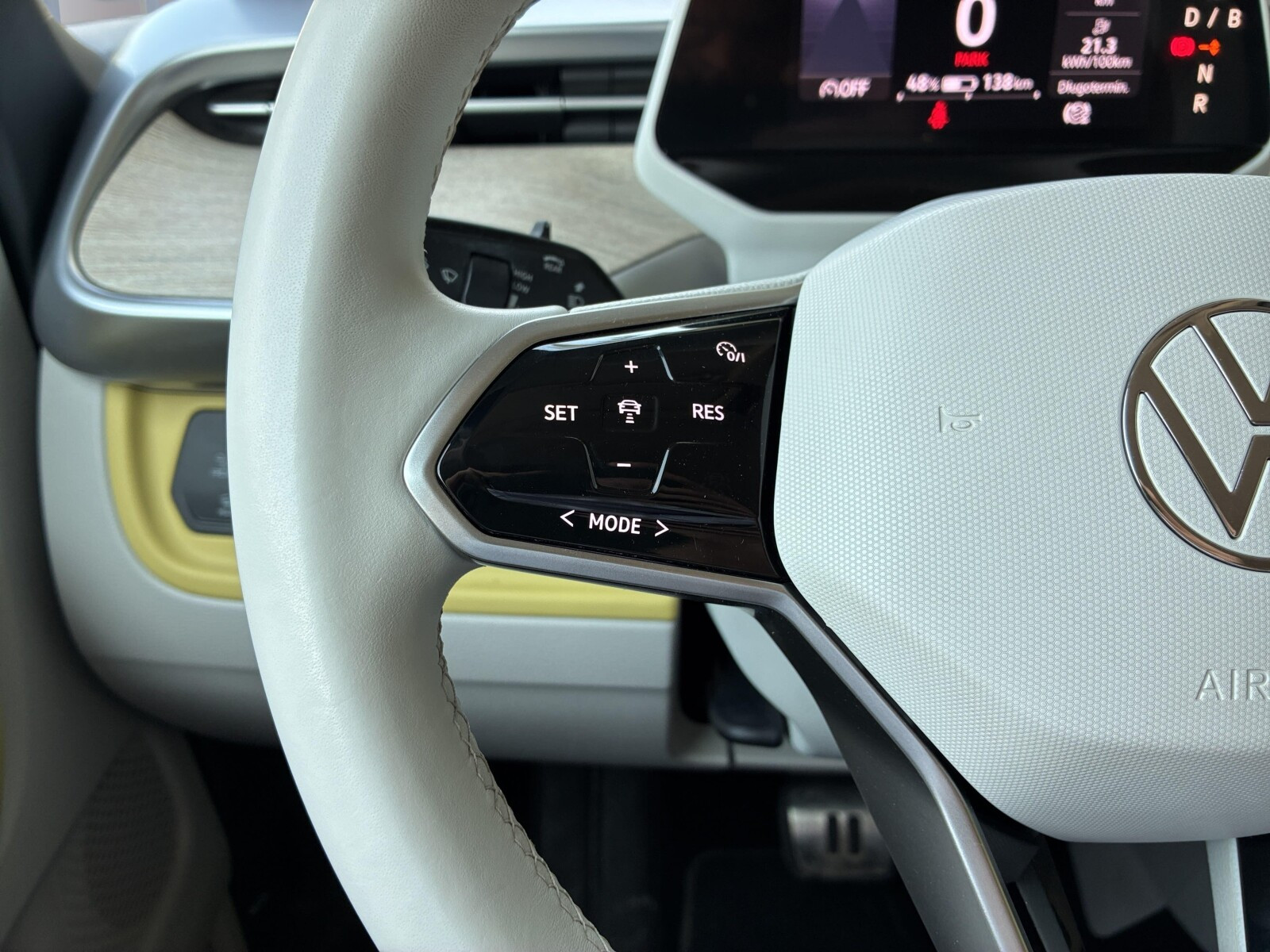 204 KM 82 kWh DSG r. o. 2988 mm