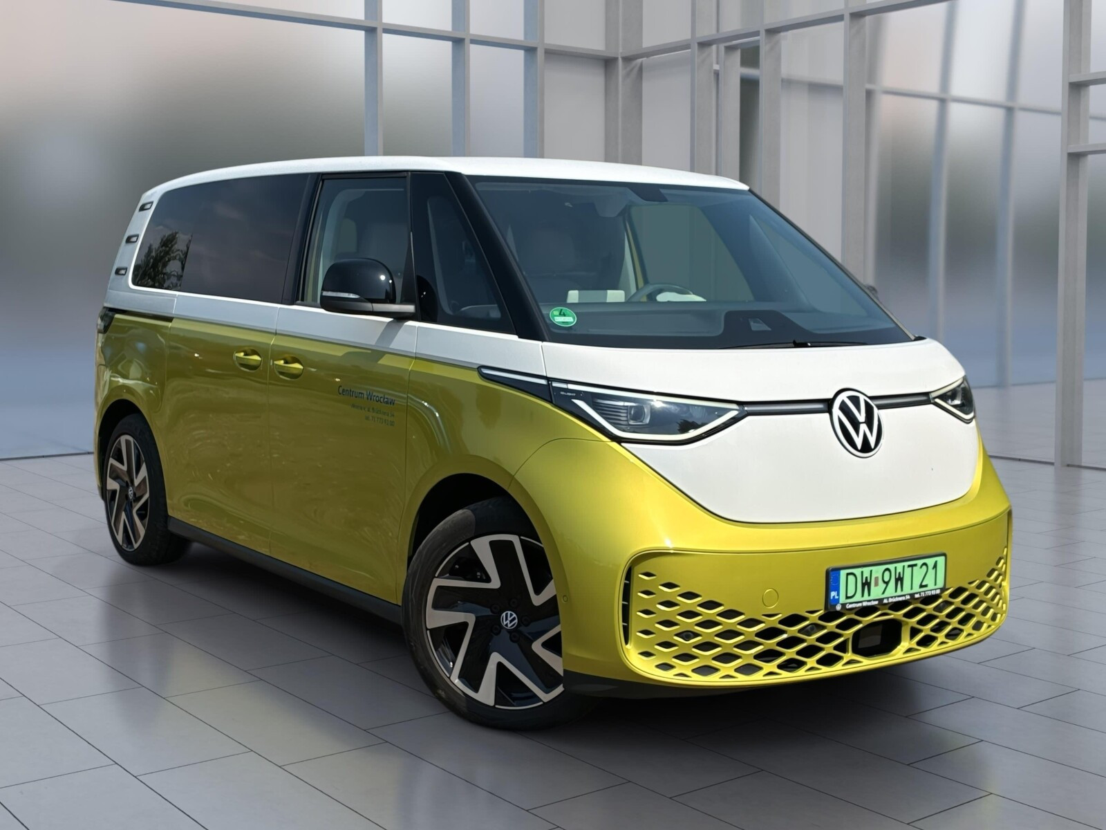 204 KM 82 kWh DSG r. o. 2988 mm
