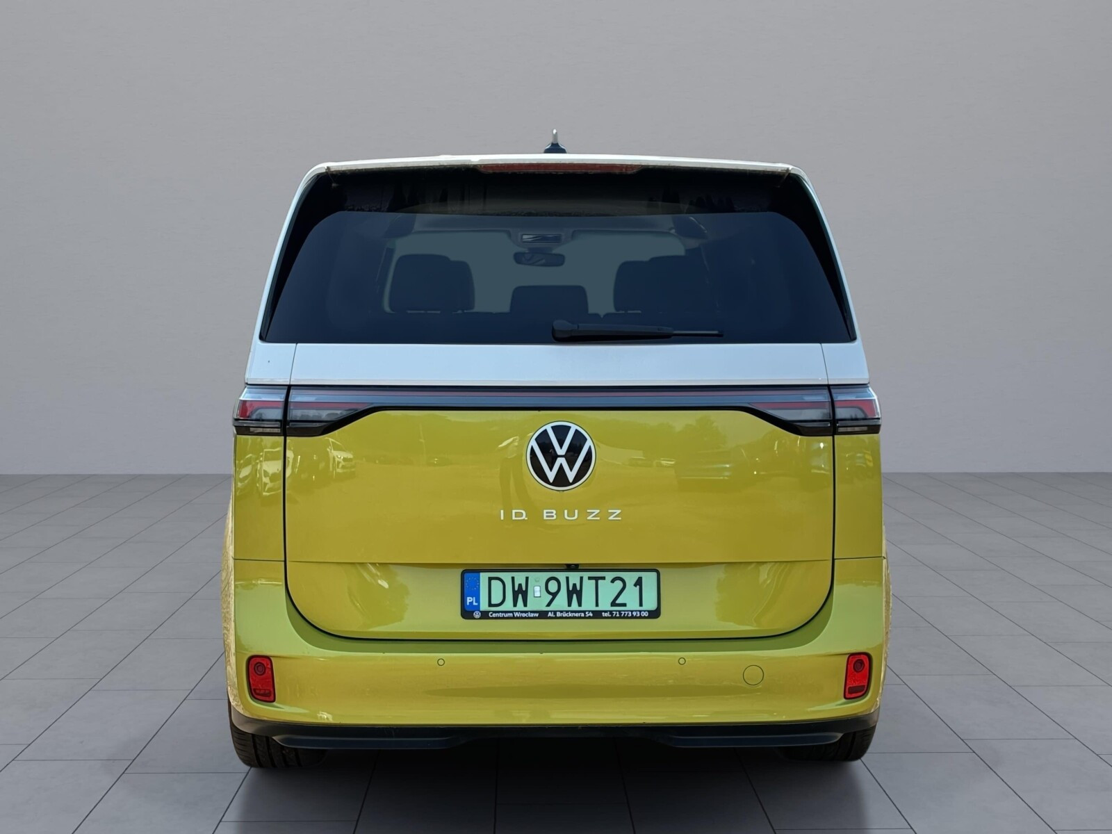 204 KM 82 kWh DSG r. o. 2988 mm