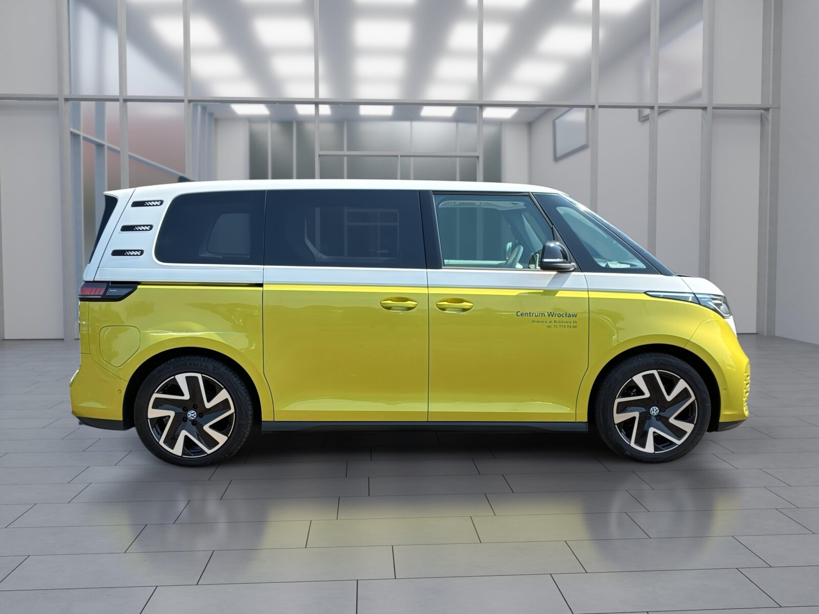 204 KM 82 kWh DSG r. o. 2988 mm