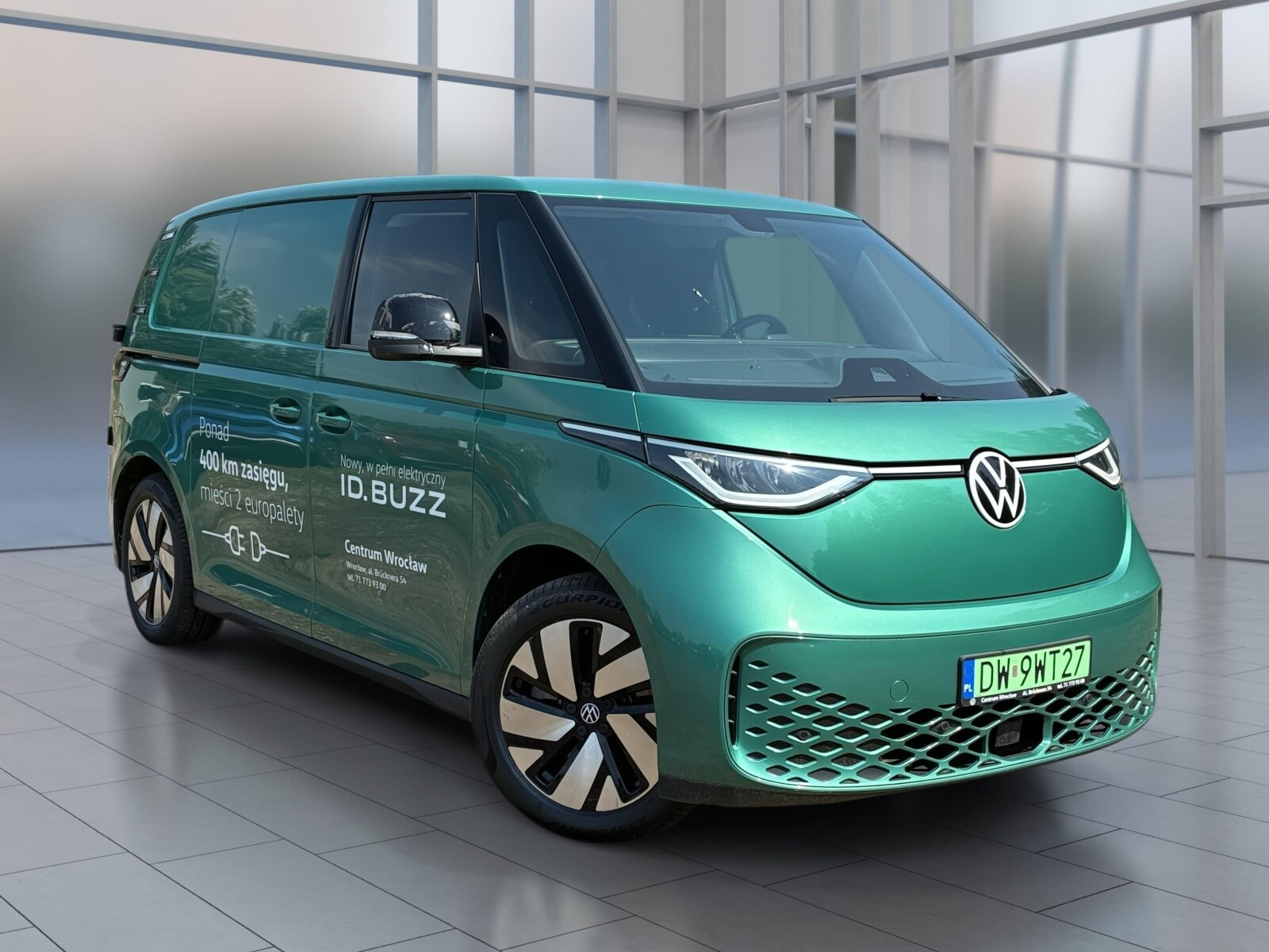 204 KM 82 kWh DSG r. o. 2988 mm