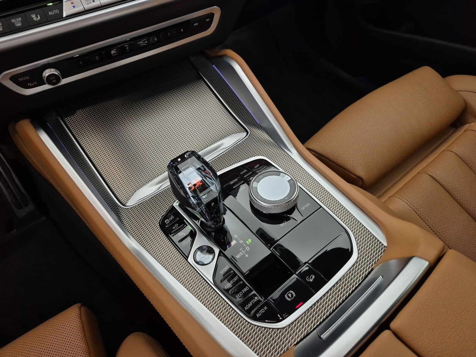 M50i, 530 KM, Harman Kardon, Integral Active Steering