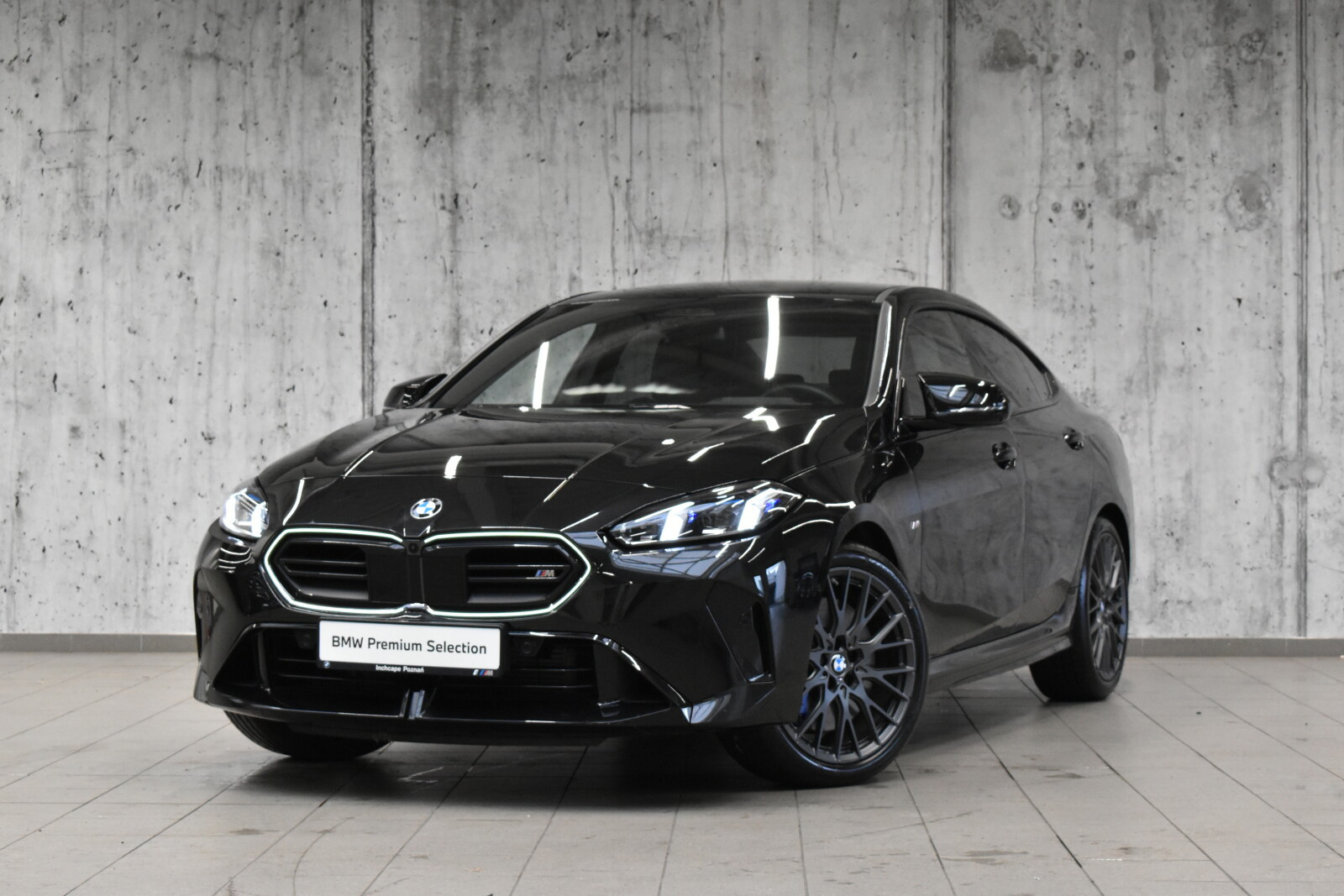 BMW 235