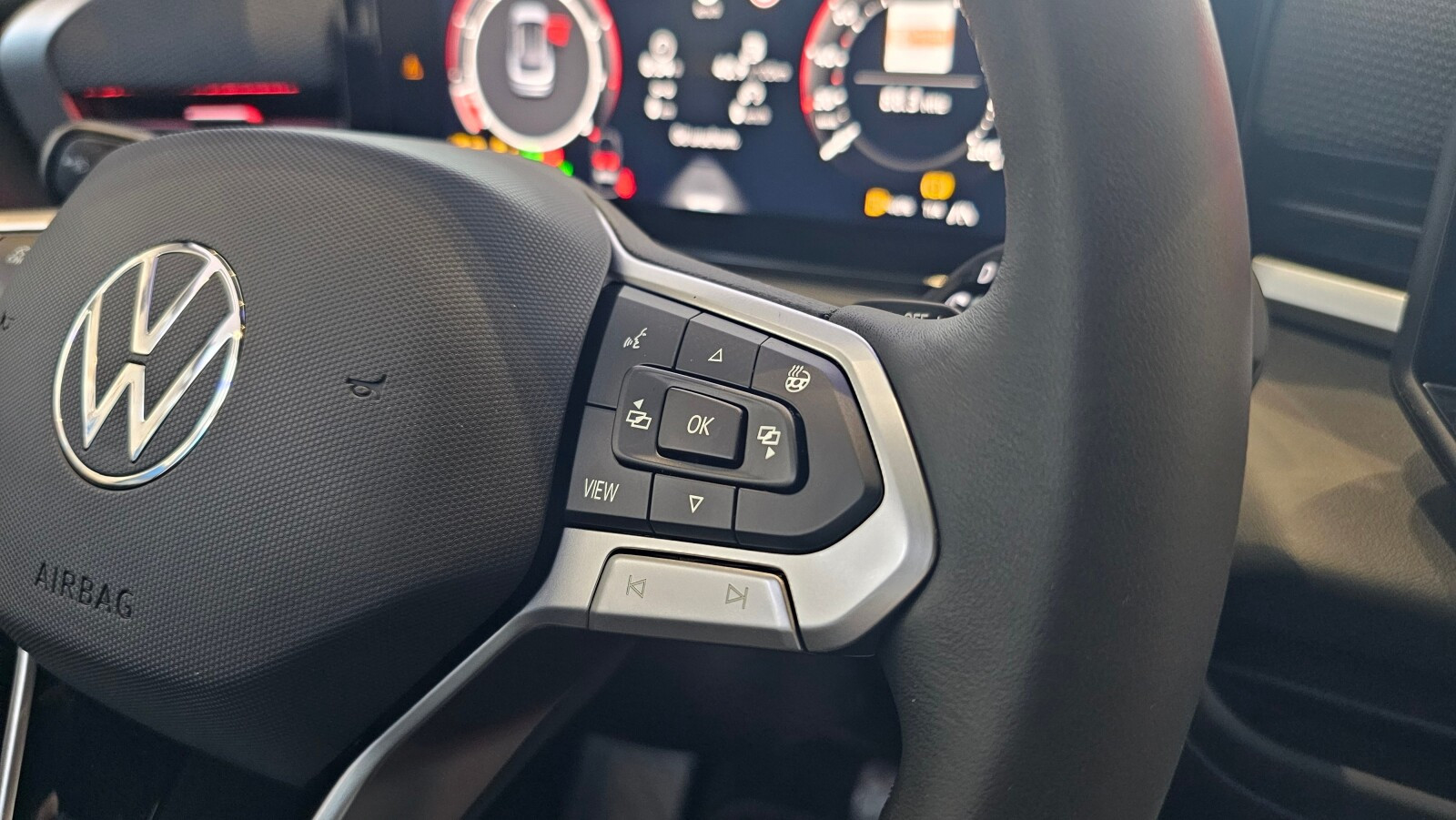 Style 1.5 eTSI DSG 7 / Kamera/el. klapa/ oświetlenie ambient/Led plus