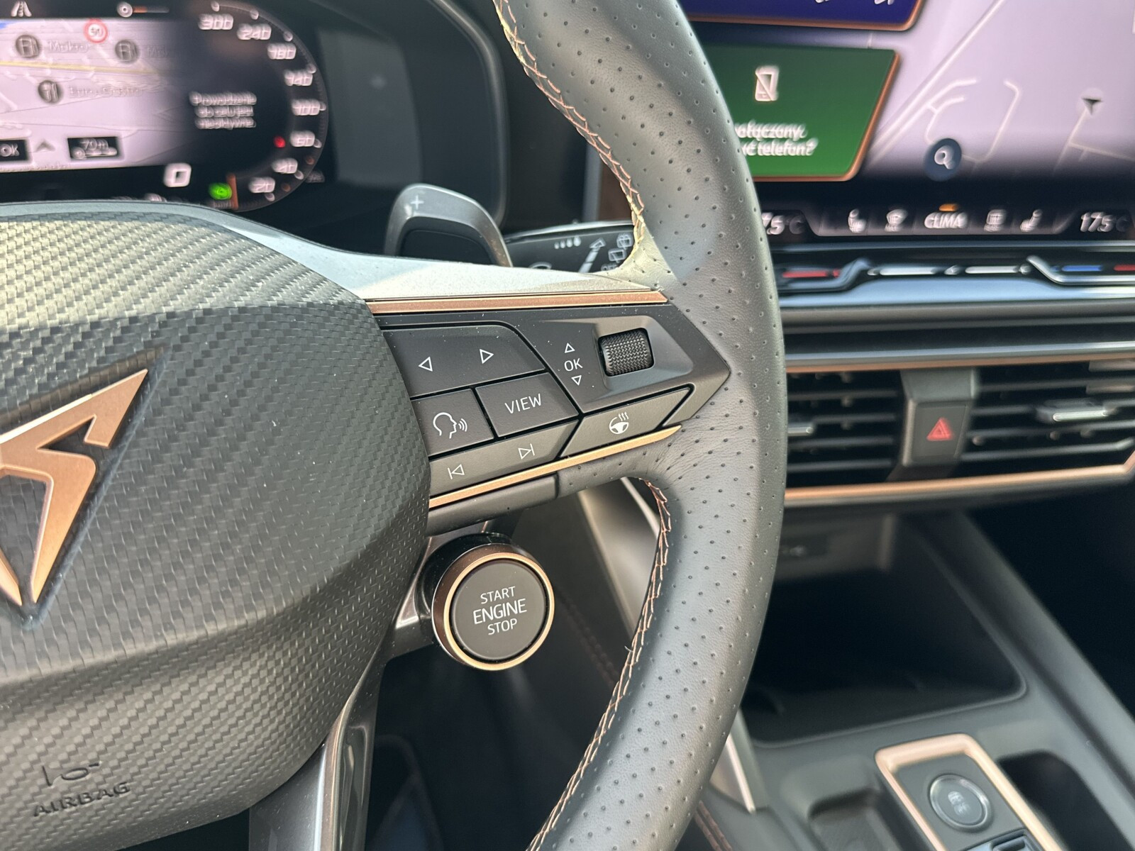 VZ 2.0 TSI 333KM Reflektory Matrix LED Kamery 360 FV23%