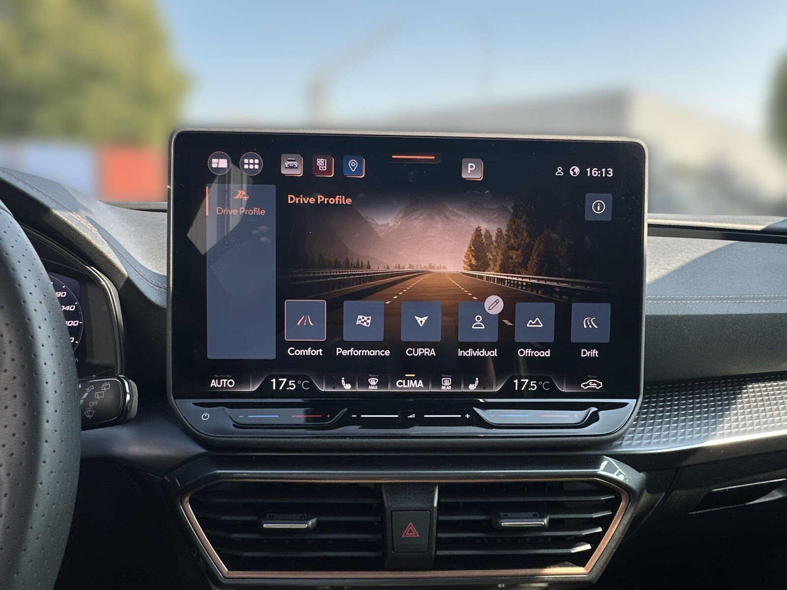 VZ 2.0 TSI 333KM Reflektory Matrix LED Kamery 360 FV23%