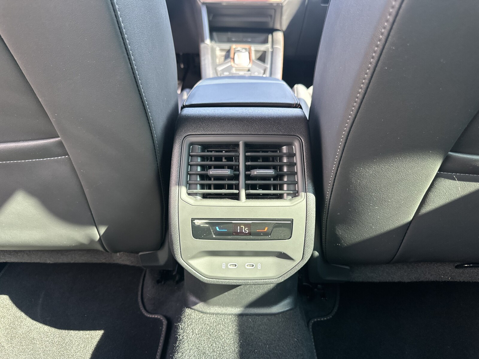 VZ 2.0 TSI 333KM Reflektory Matrix LED Kamery 360 FV23%