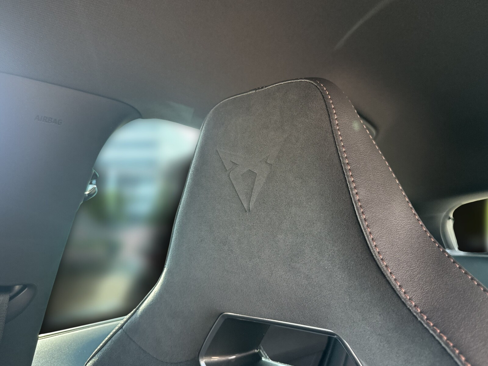 VZ 2.0 TSI 333KM Reflektory Matrix LED Kamery 360 FV23%