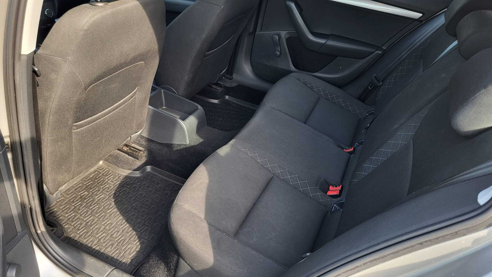 1.6 TDI 115KM 5MT; Czujniki Parkowania; Klimatyzacja; Bluetooth