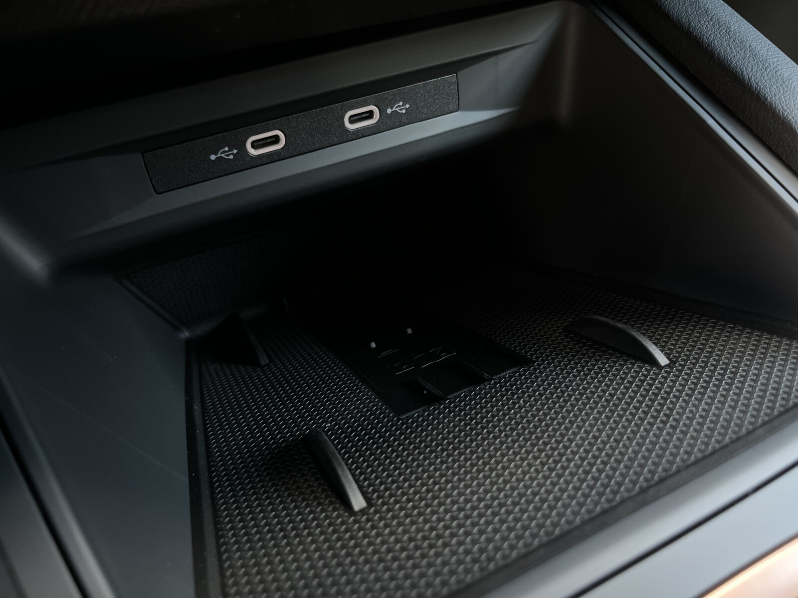 CUPRA FORMENTOR 1.5 eTSI 150 KM , 7-biegowa automatyczna DSG