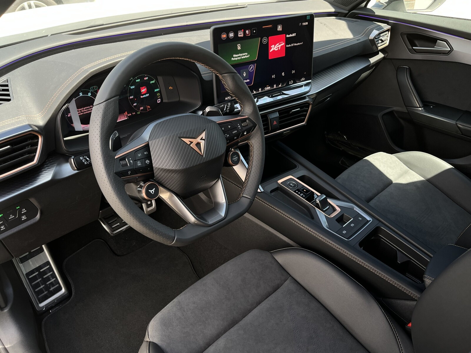 CUPRA FORMENTOR 1.5 eTSI 150 KM , 7-biegowa automatyczna DSG