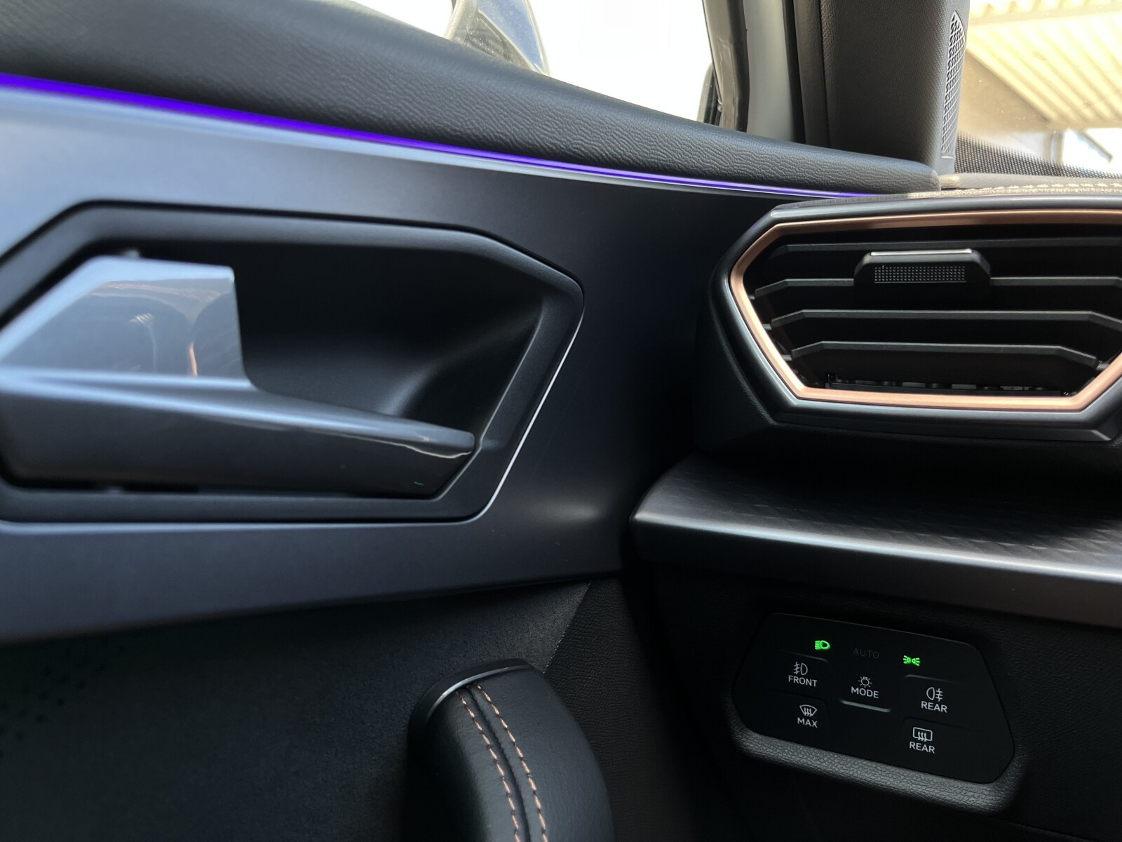 CUPRA FORMENTOR 1.5 eTSI 150 KM , 7-biegowa automatyczna DSG