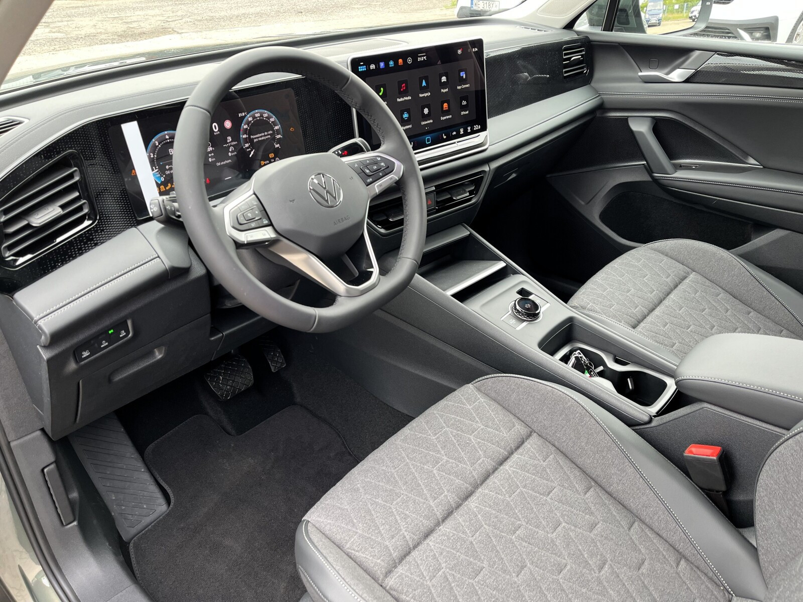Life Plus 2,0 TSI 4x4 204 KM DSG 18'' Led Kamery 360 Easy Open ACC