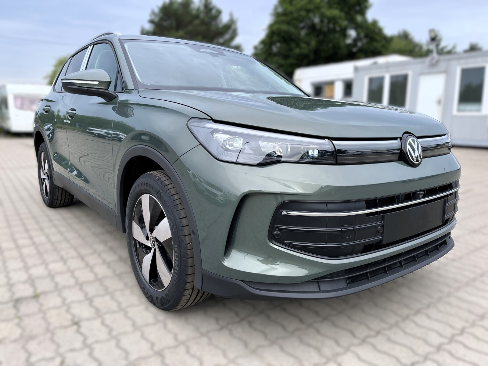 Life Plus 2,0 TSI 4x4 204 KM DSG 18'' Led Kamery 360 Easy Open ACC