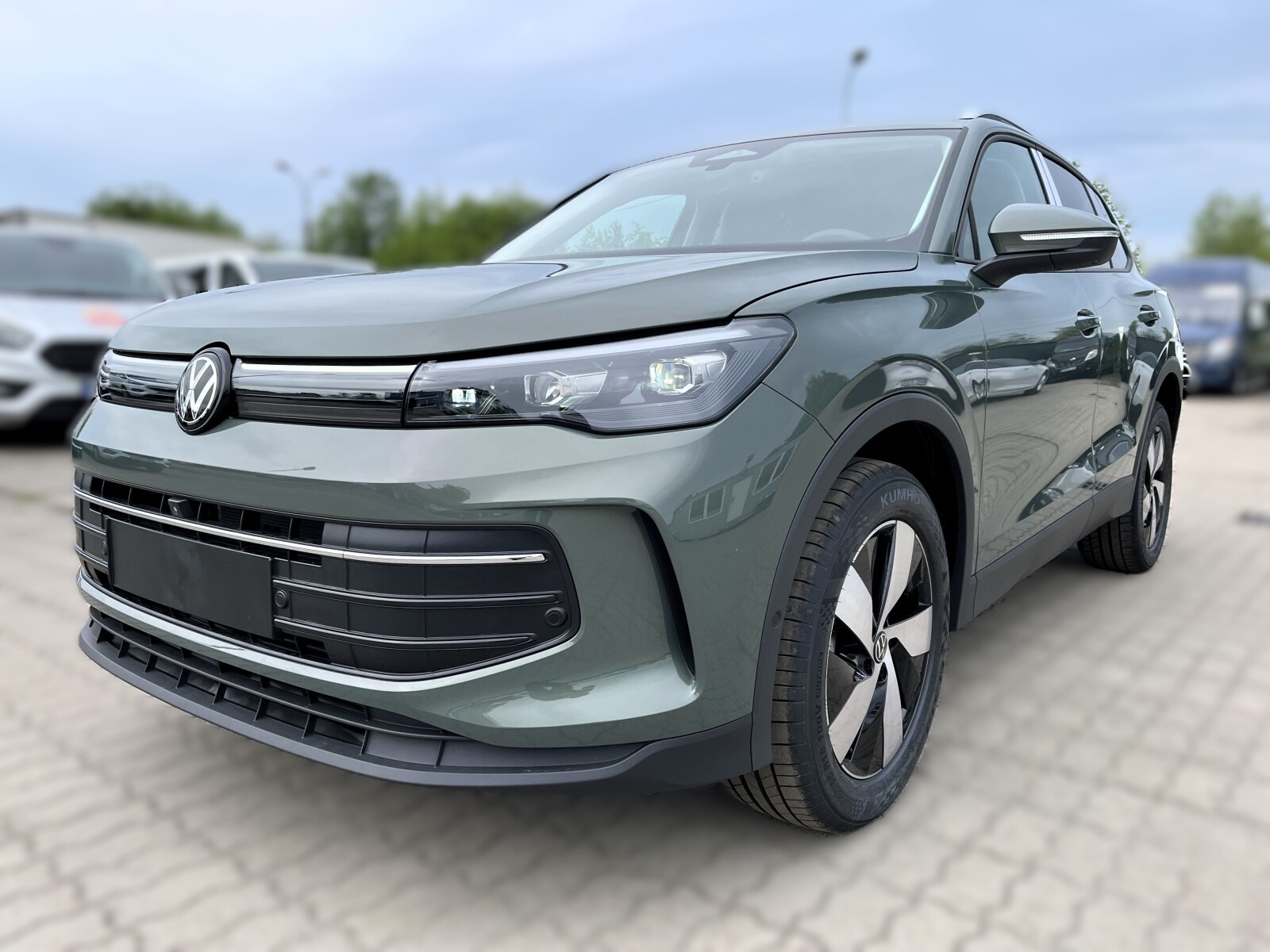 Life Plus 2,0 TSI 4x4 204 KM DSG 18'' Led Kamery 360 Easy Open ACC