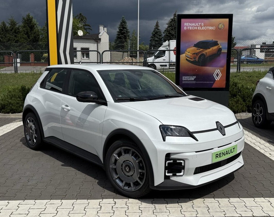 renault 5 biała perła