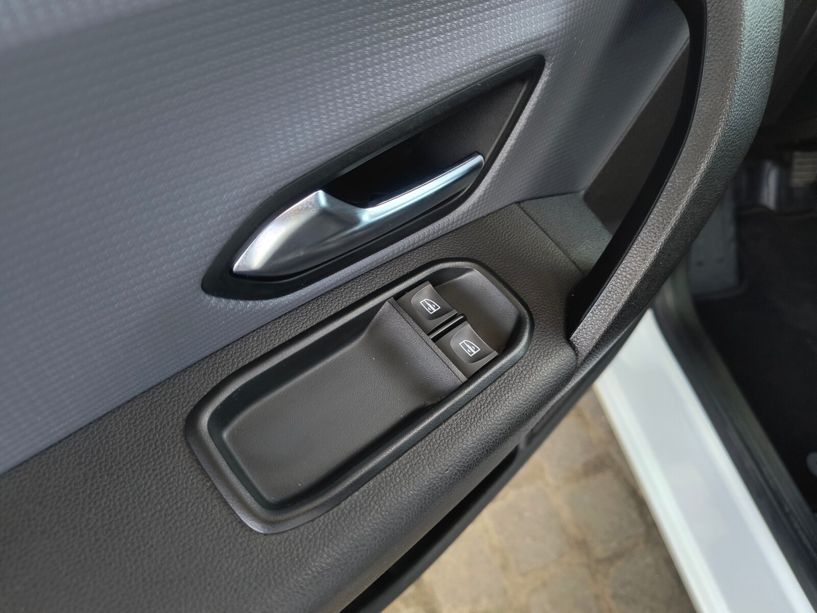serwis 1.5 diesel 75KM PDC Airbag klimatyzacja Bluetooth lust.el. VAT