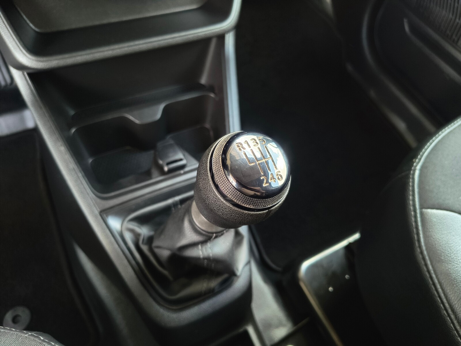 serwis 1.5 diesel 75KM PDC Airbag klimatyzacja Bluetooth lust.el. VAT