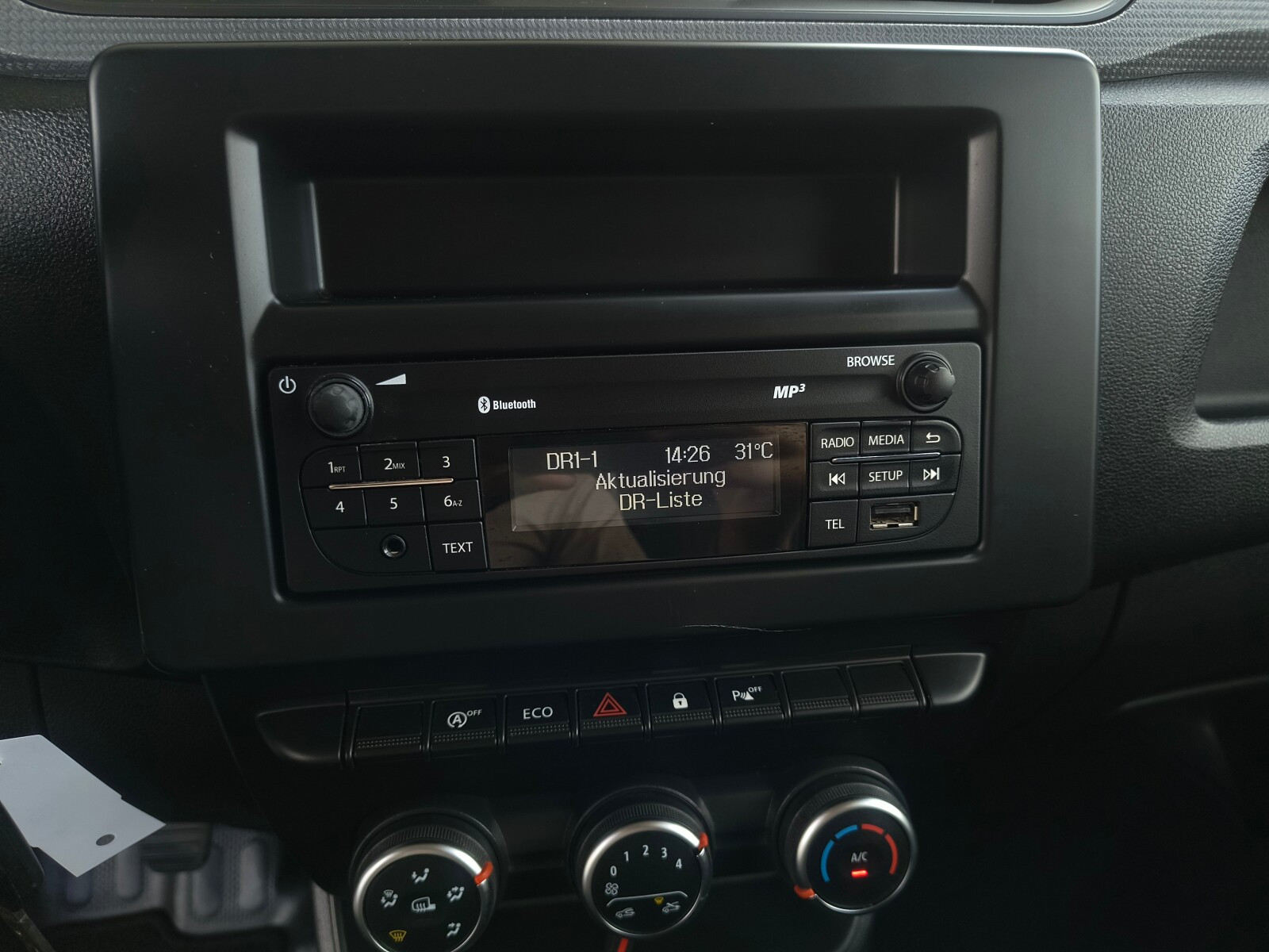serwis 1.5 diesel 75KM PDC Airbag klimatyzacja Bluetooth lust.el. VAT